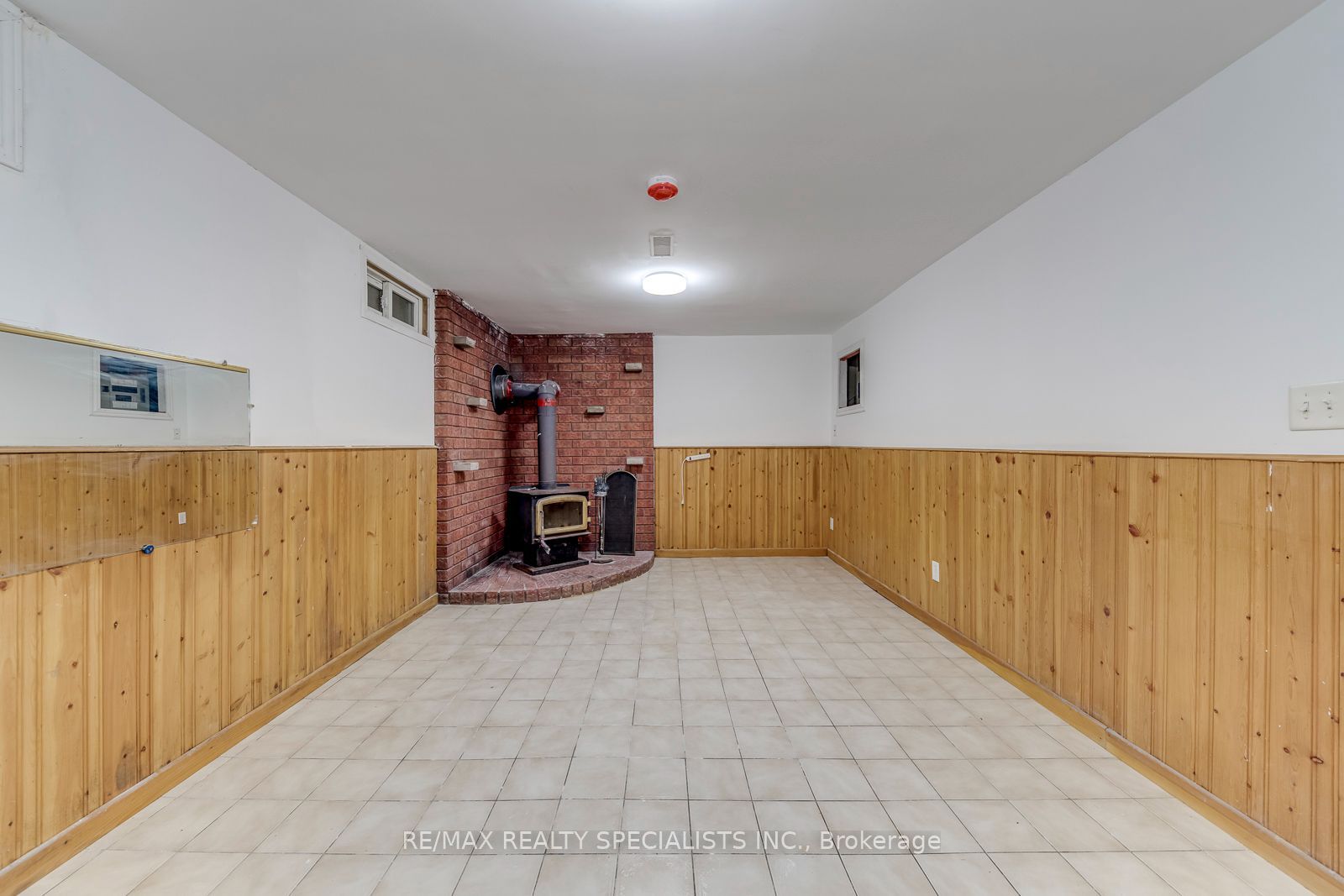 325 Mary Street 7 Property Photo 31