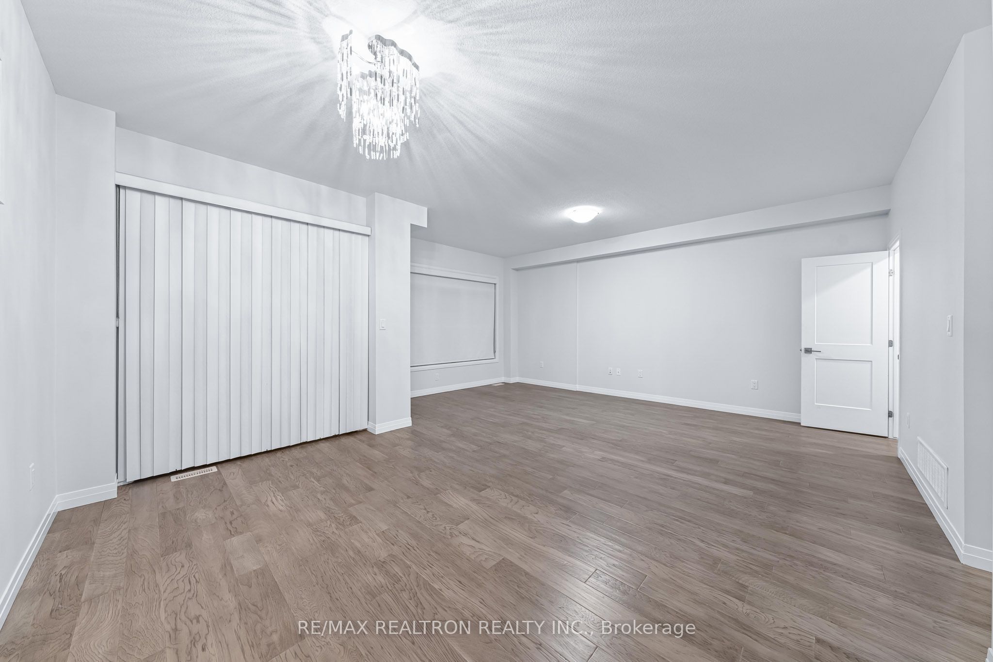30 Times Square Boulevard 99 Property Photo 18