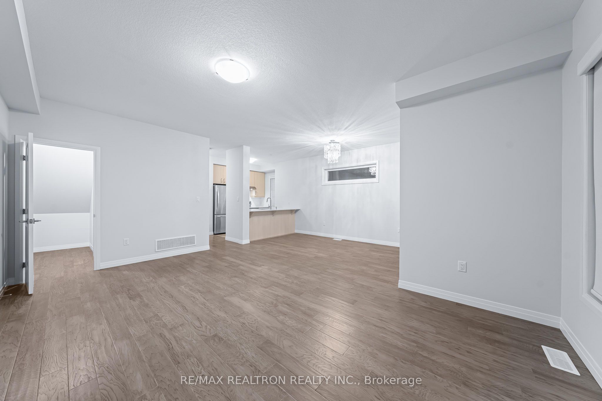 30 Times Square Boulevard 99 Property Photo 23