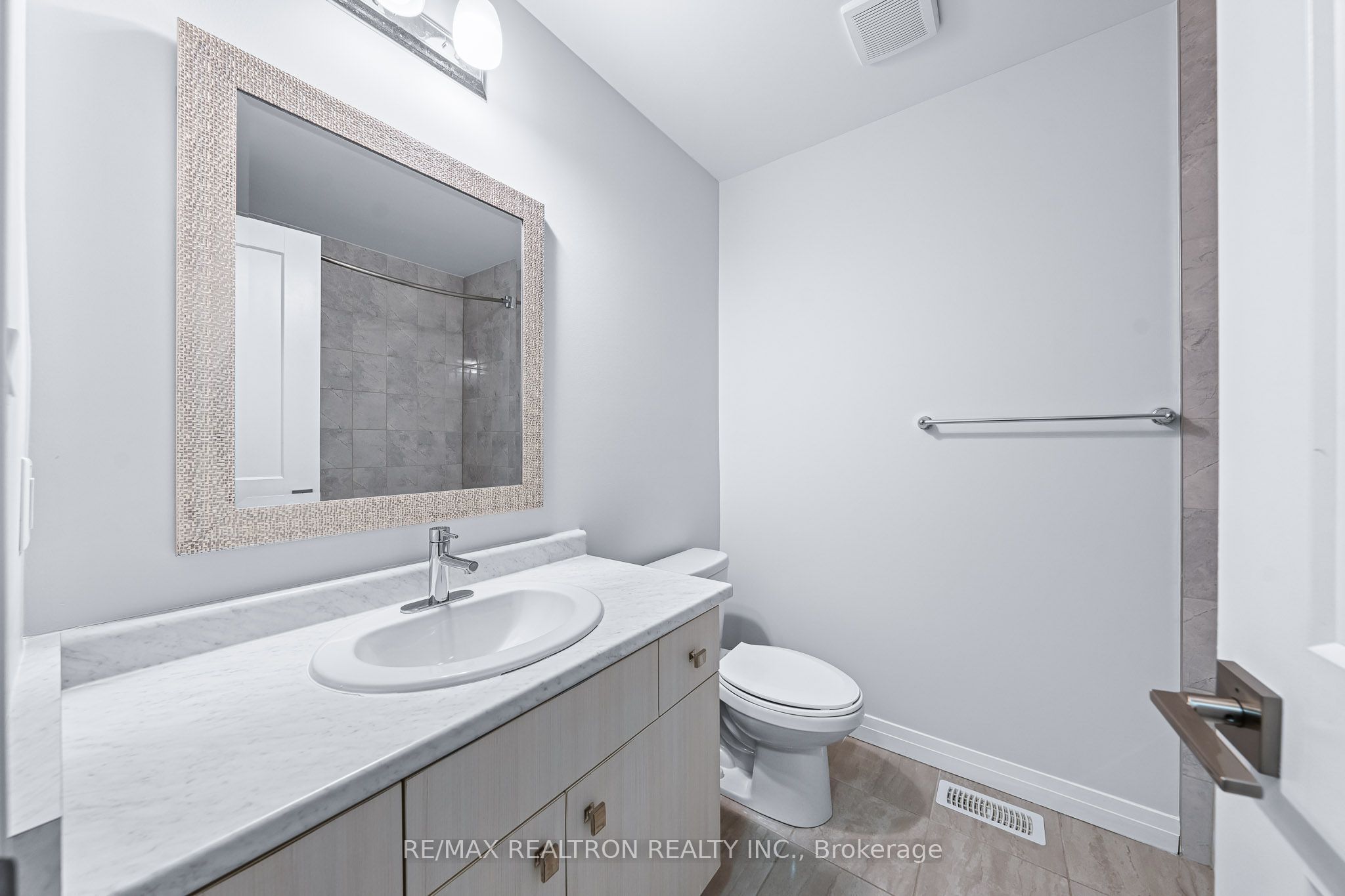 30 Times Square Boulevard 99 Property Photo 29