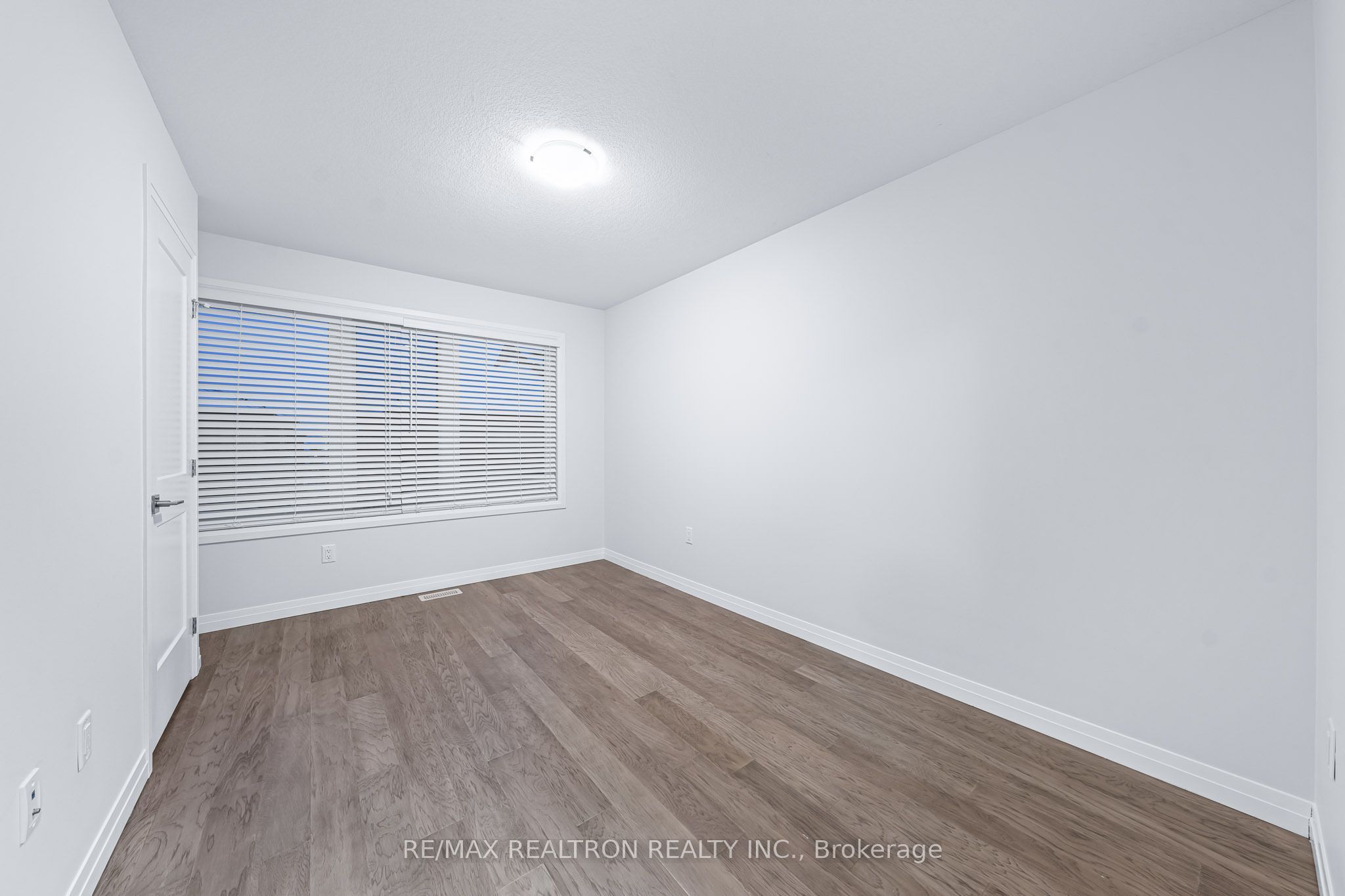 30 Times Square Boulevard 99 Property Photo 31