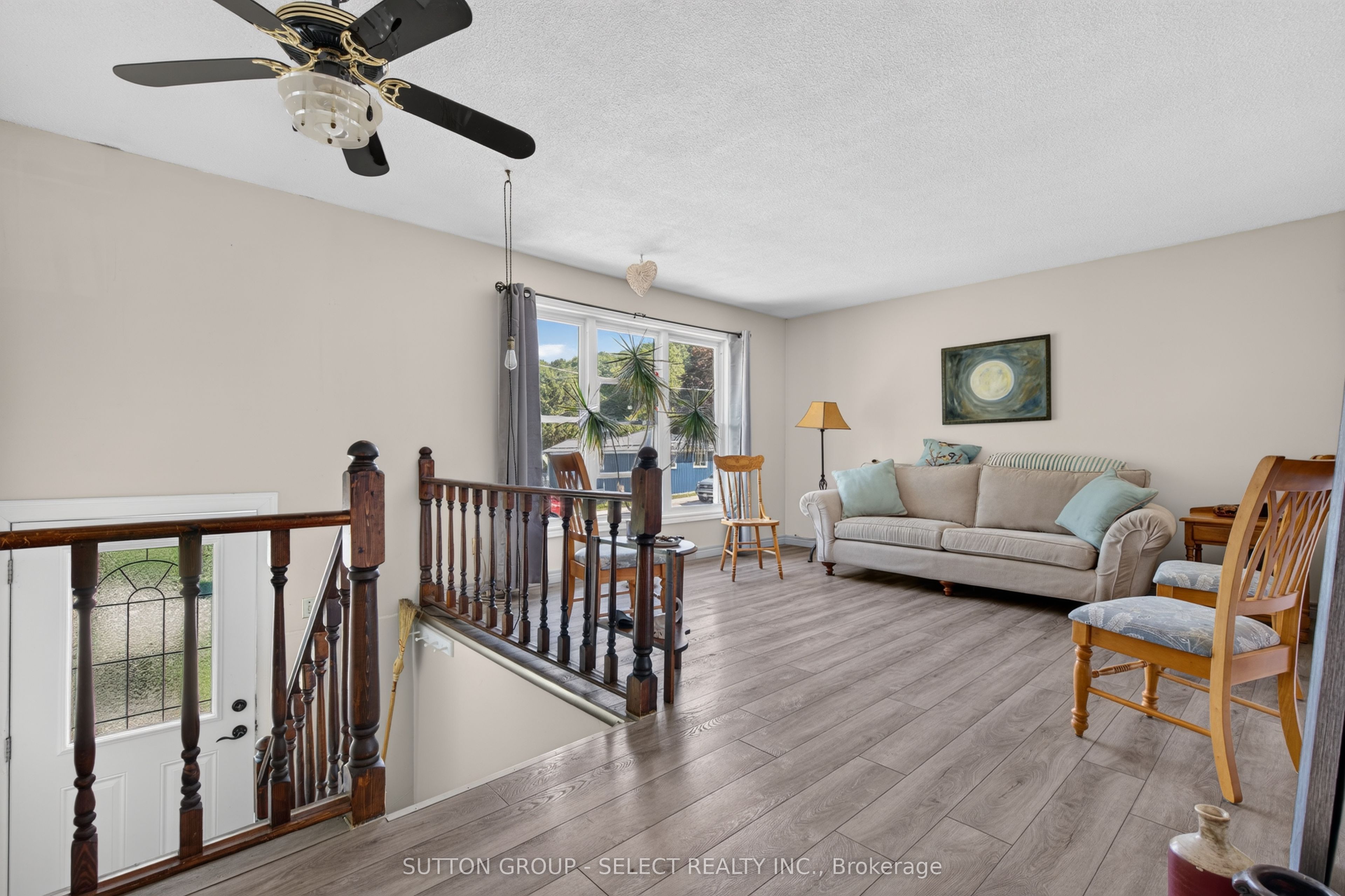 280 Charlotte Street Property Photo 2