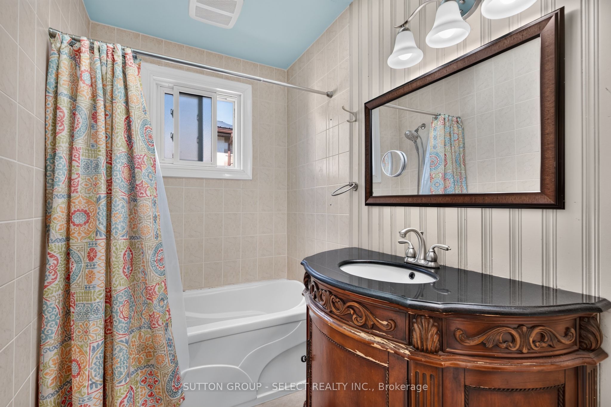 280 Charlotte Street Property Photo 5