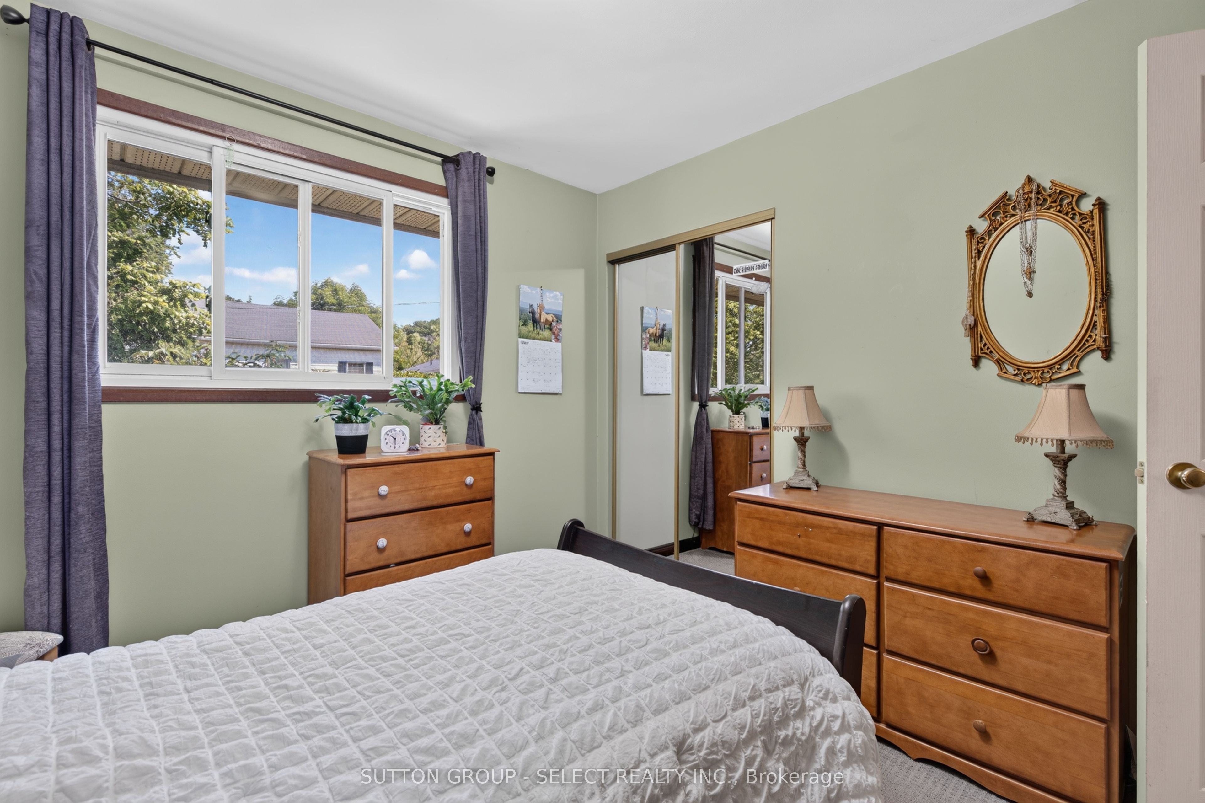 280 Charlotte Street Property Photo 8