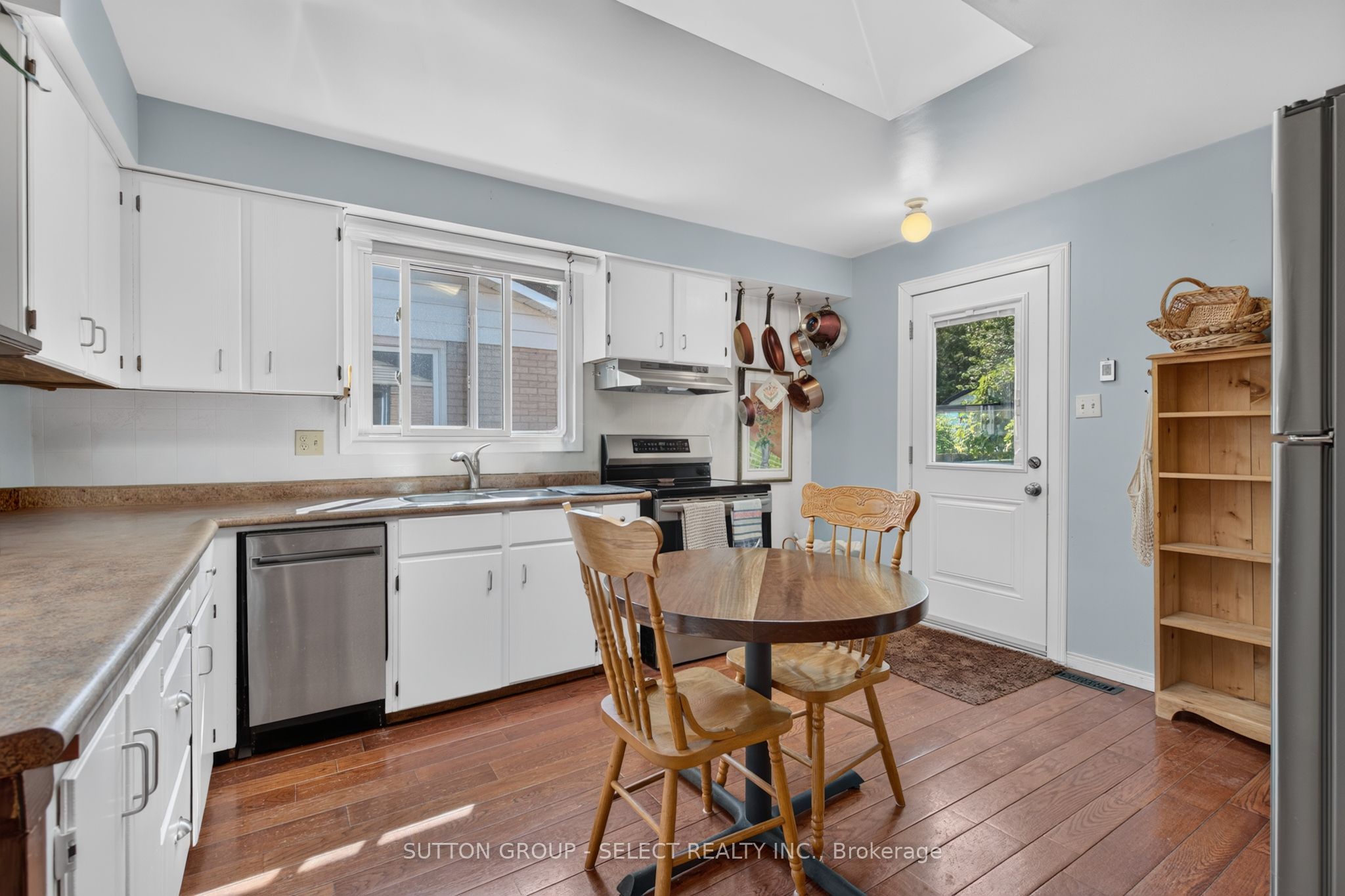 280 Charlotte Street Property Photo 13