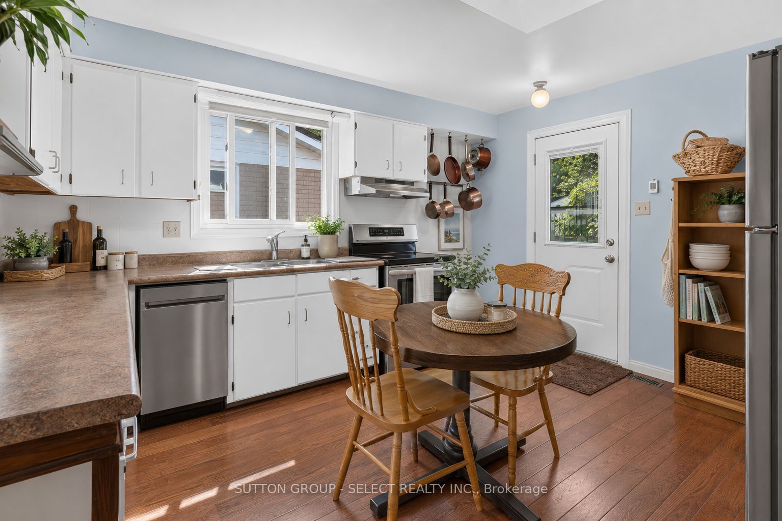 280 Charlotte Street Property Photo 14