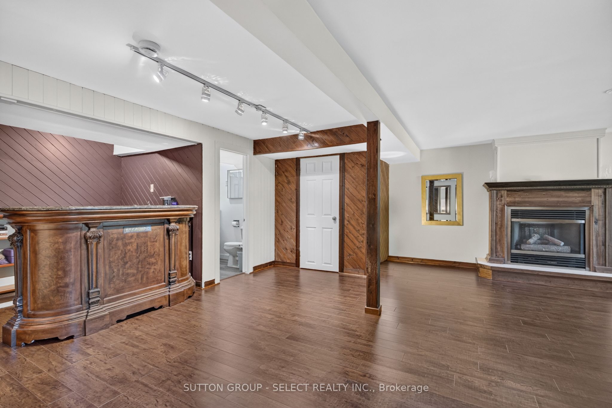 280 Charlotte Street Property Photo 16