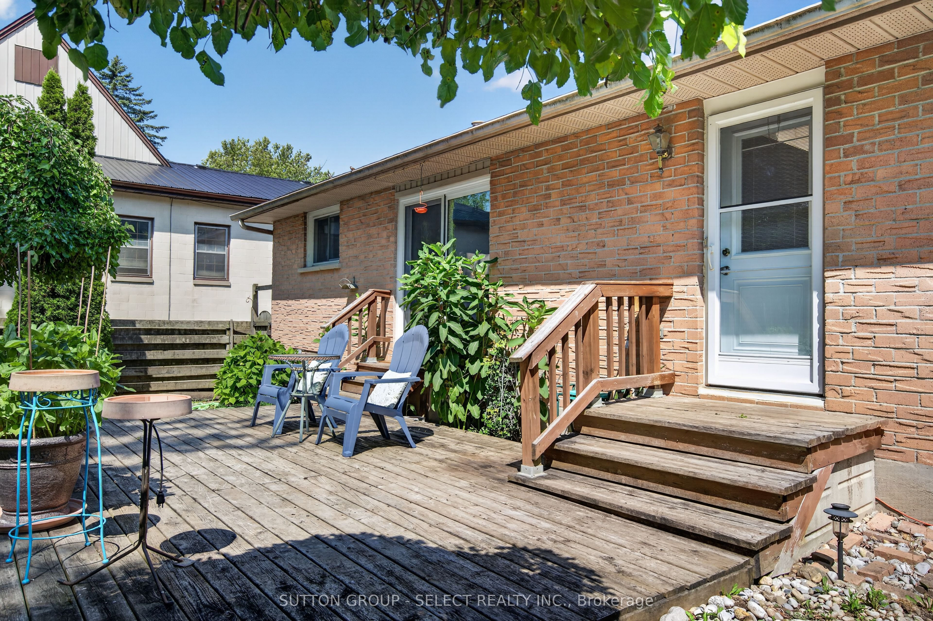 280 Charlotte Street Property Photo 30