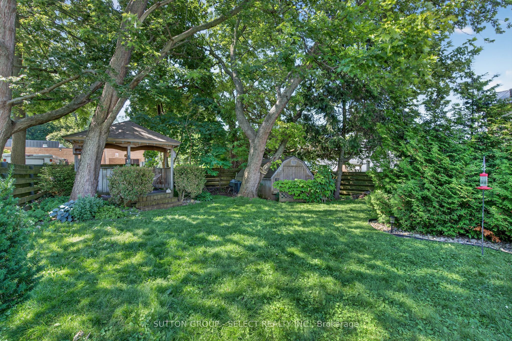 280 Charlotte Street Property Photo 31