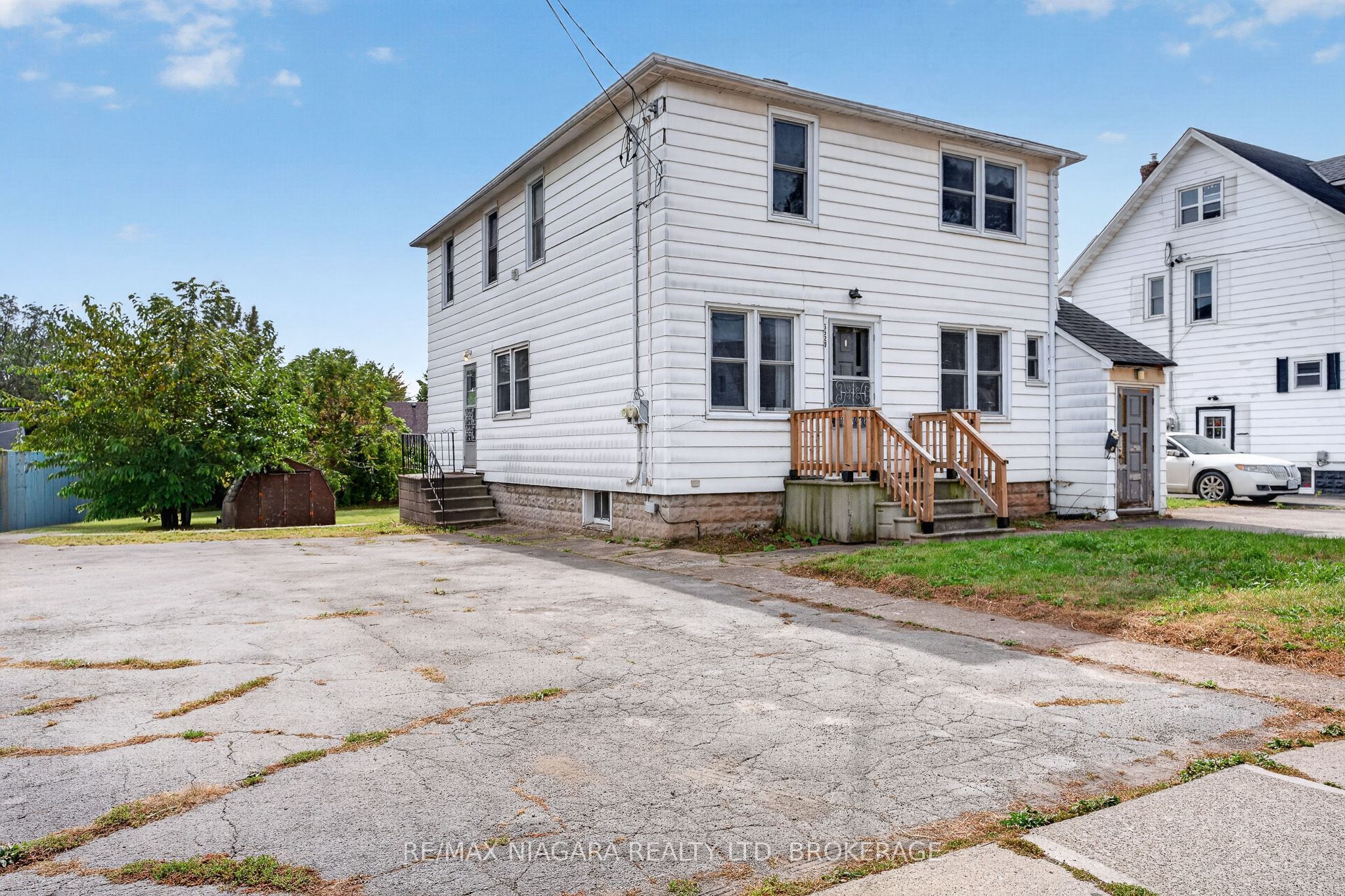 6520 Barker Street Property Photo 2