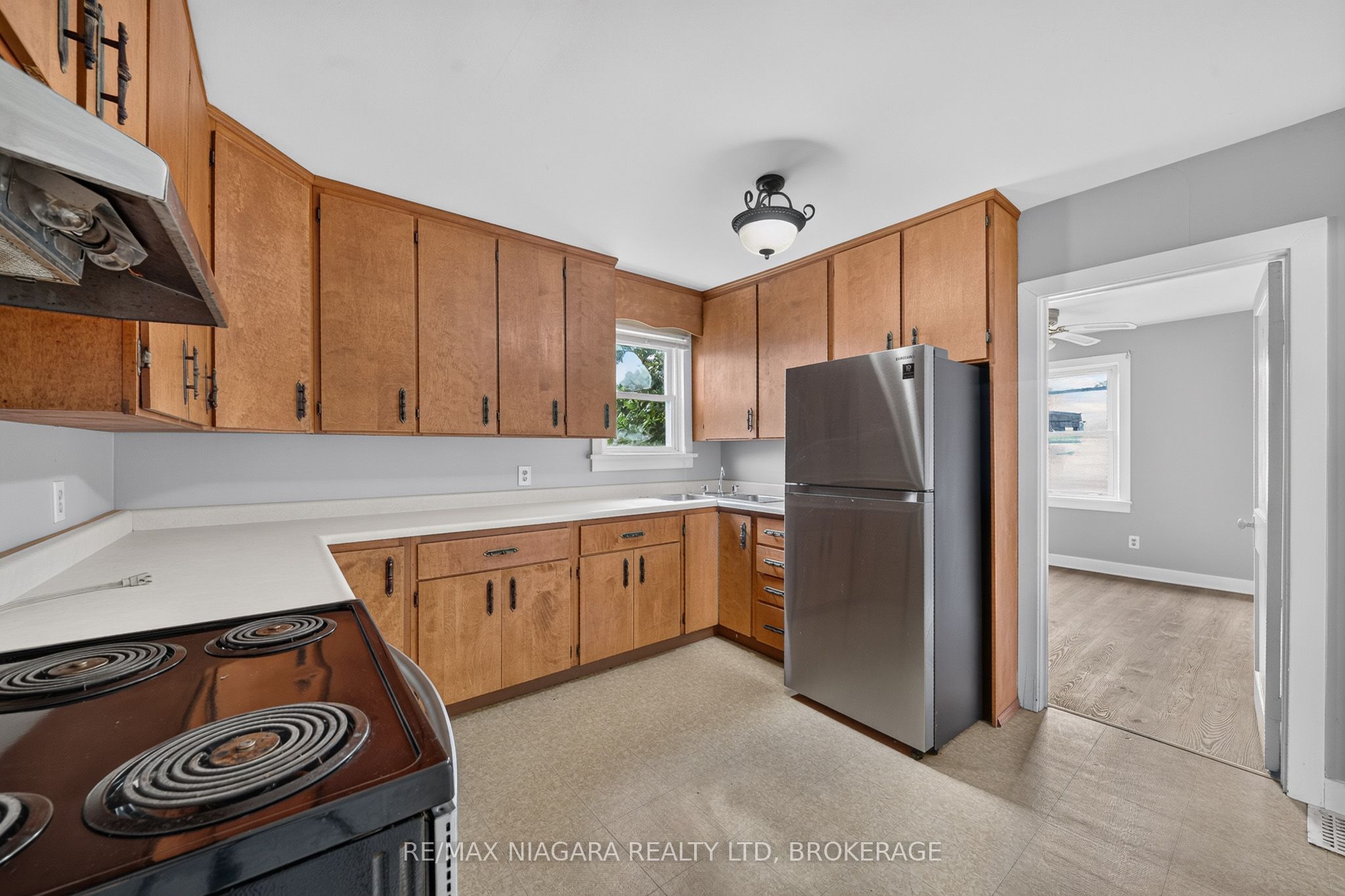6520 Barker Street Property Photo 17