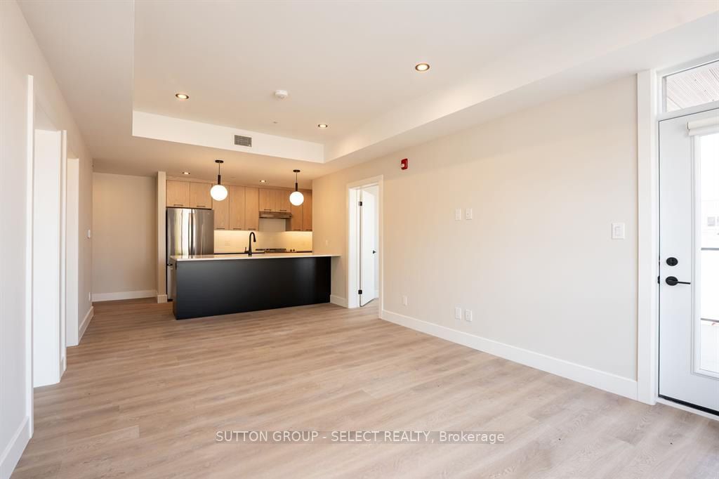 15 James Street 403 Property Photo 6
