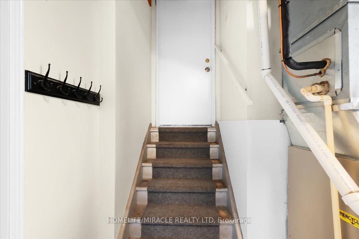 150 Bankside Drive Property Photo 33
