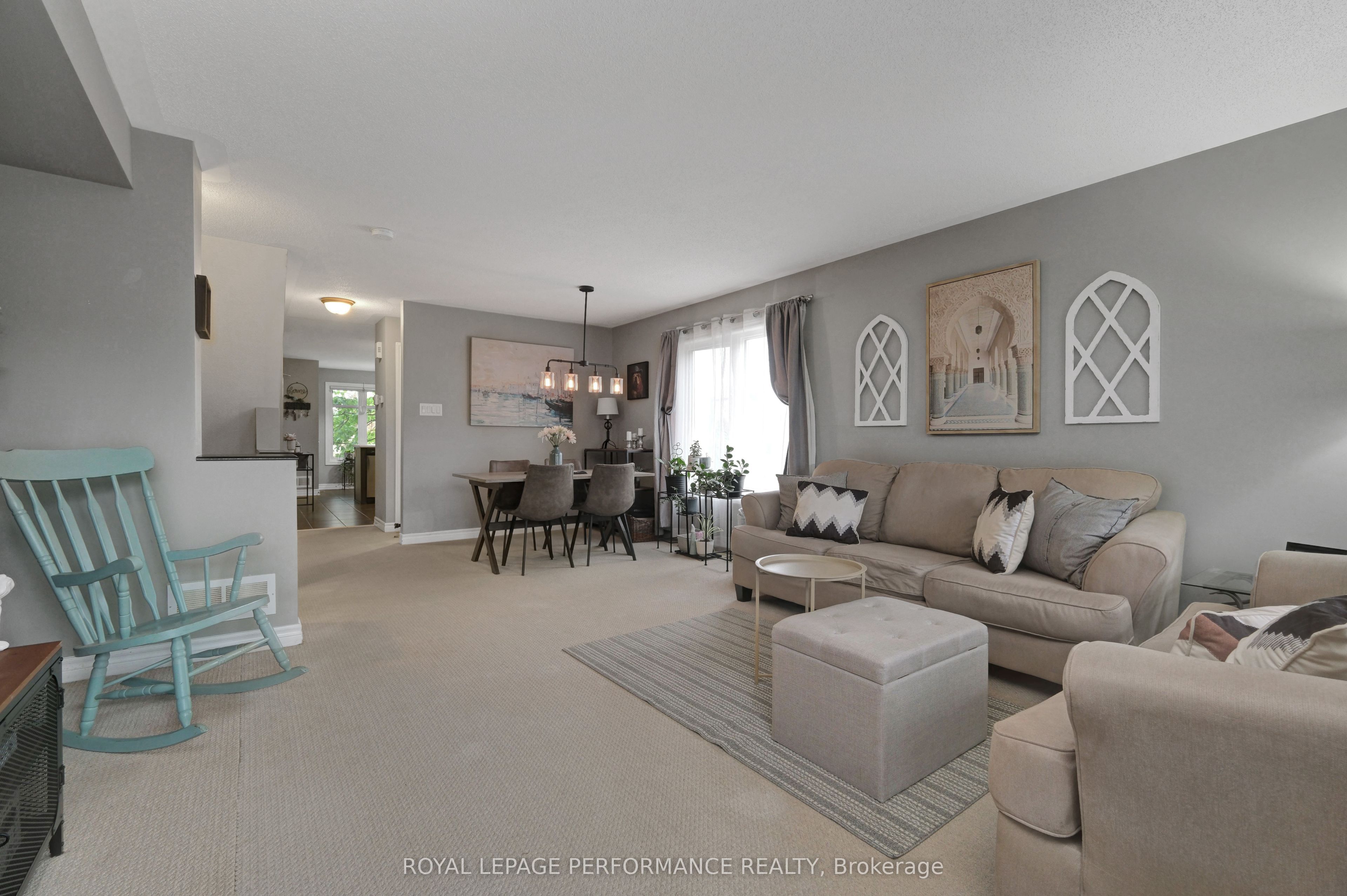 76 Argent Private Property Photo 5