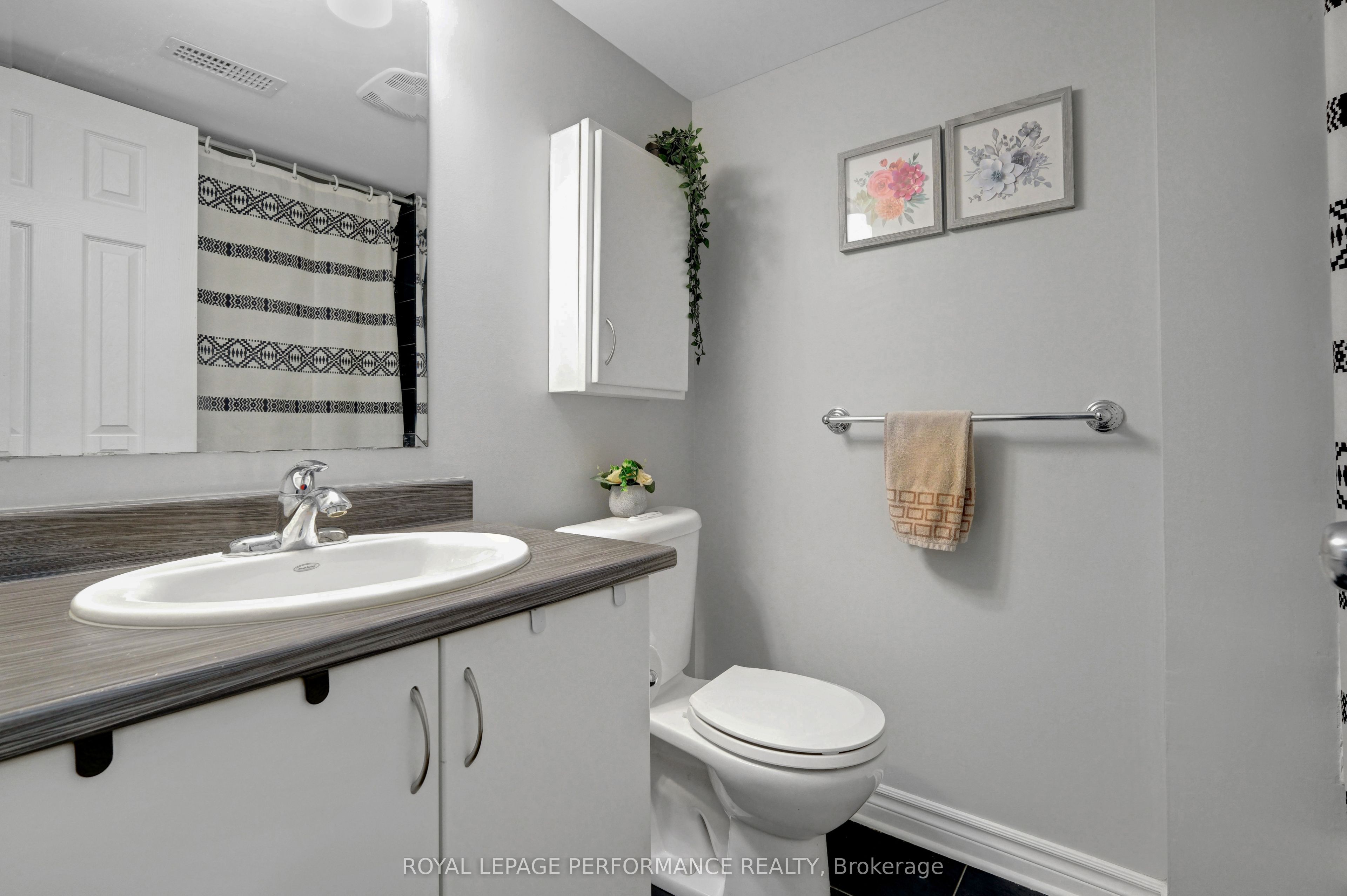 76 Argent Private Property Photo 13