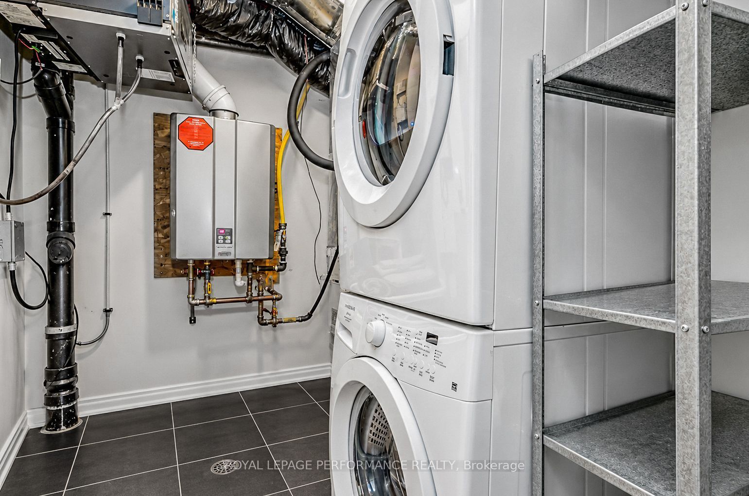 76 Argent Private Property Photo 17
