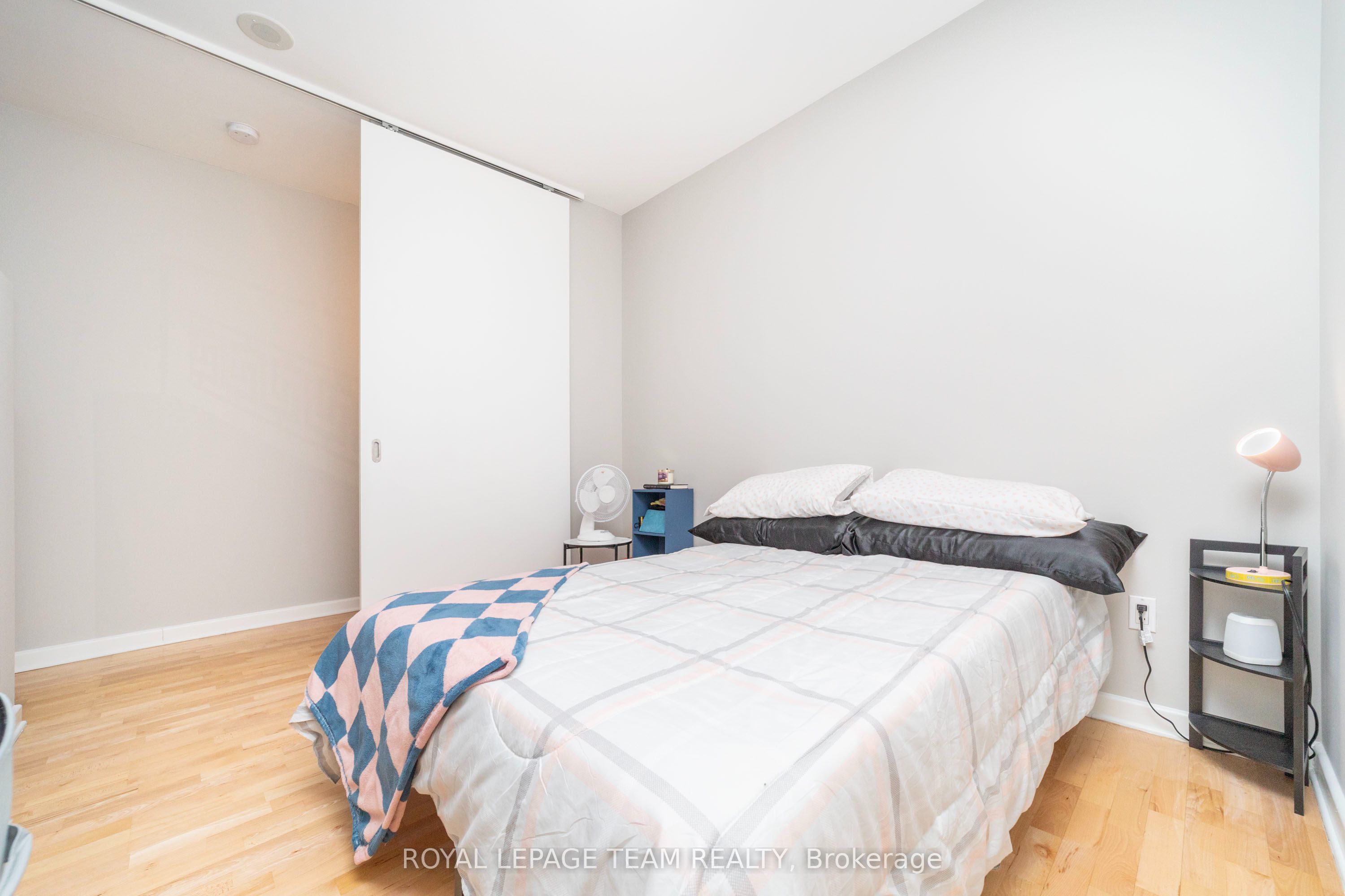 180 York Street 209 Property Photo 7