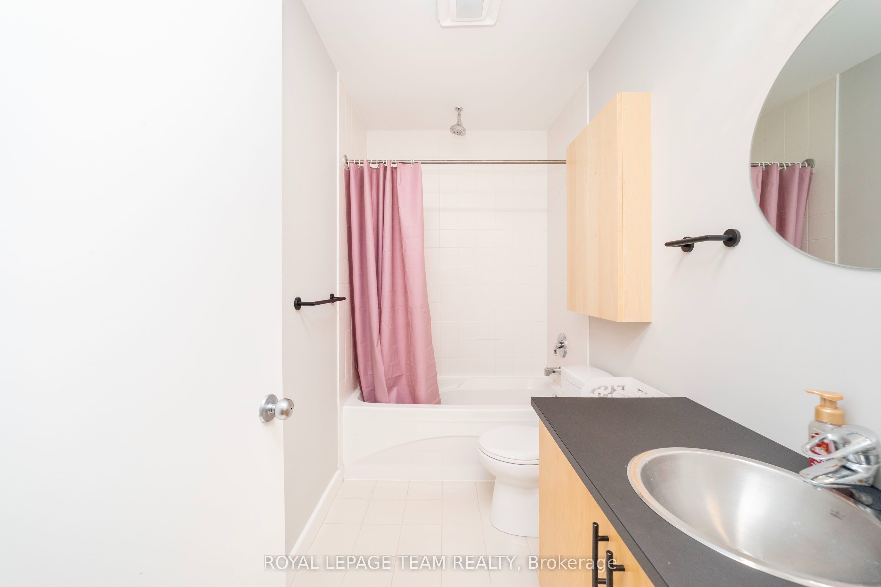 180 York Street 209 Property Photo 9