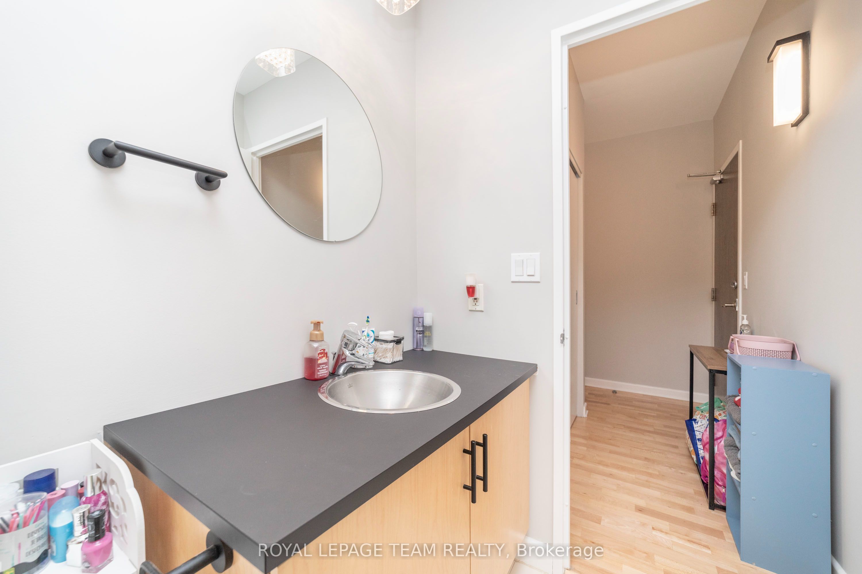 180 York Street 209 Property Photo 10