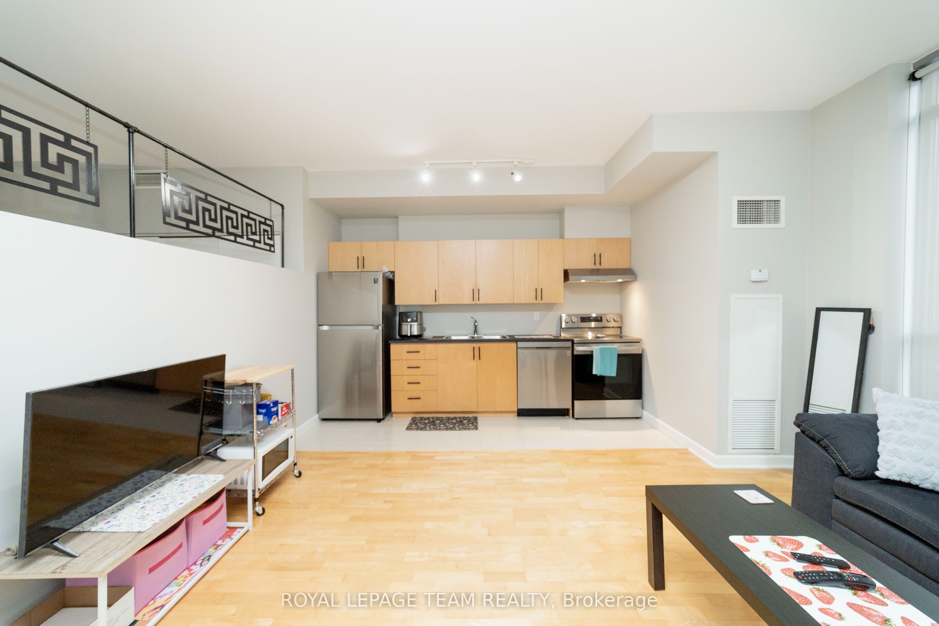 180 York Street 209 Property Photo 13