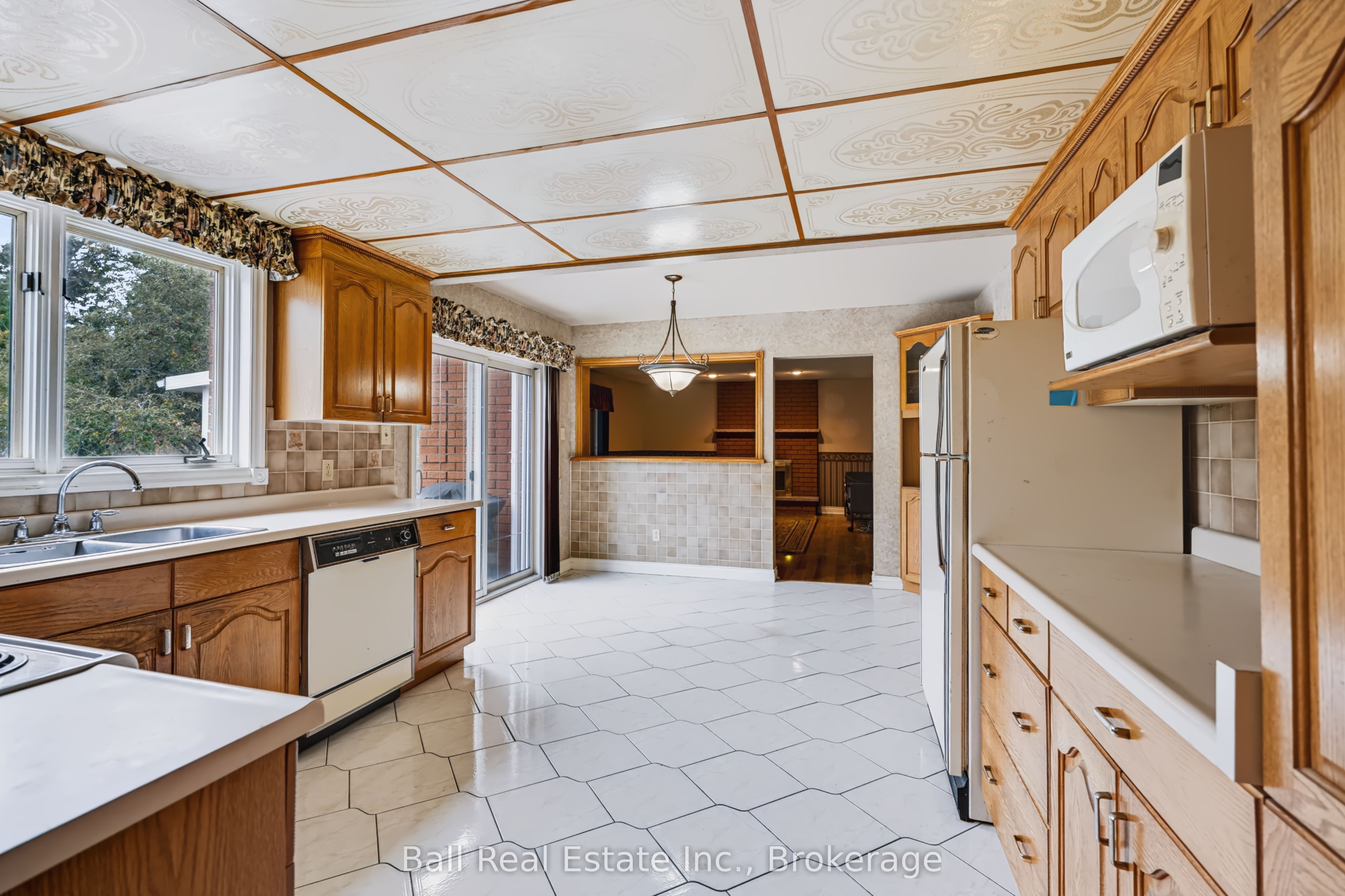 793 Hewitt Drive Property Photo 11
