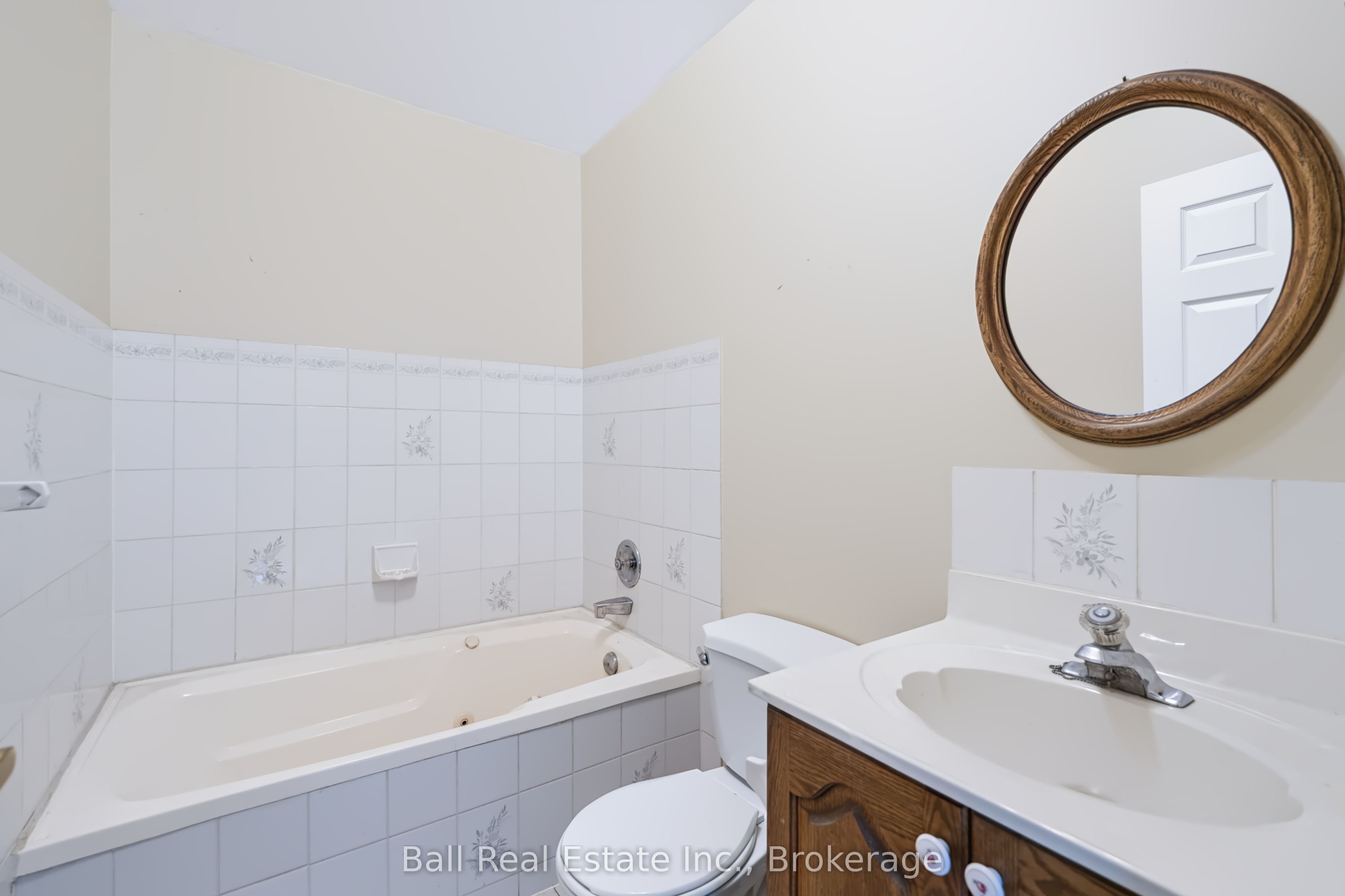 793 Hewitt Drive Property Photo 31