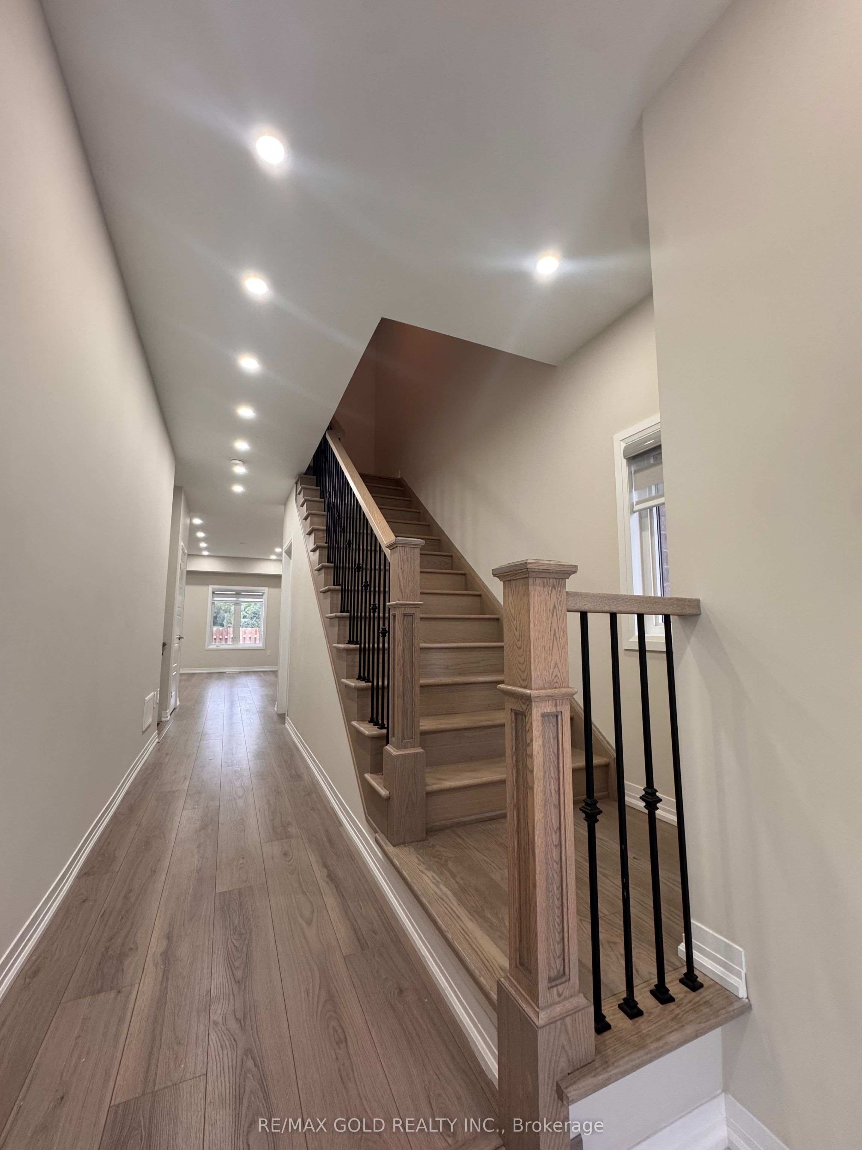 31 George Brier Drive W Property Photo 2
