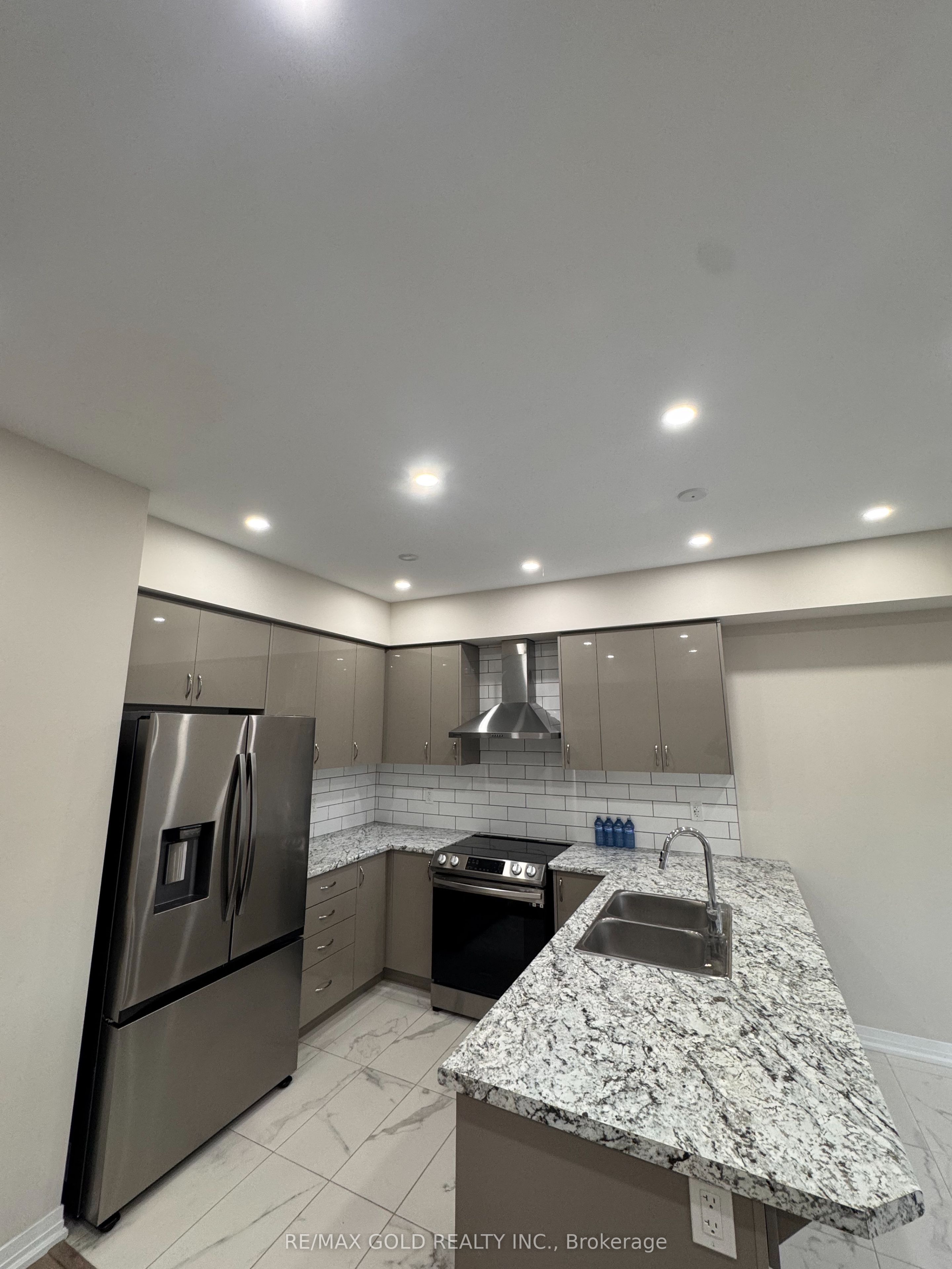 31 George Brier Drive W Property Photo 11