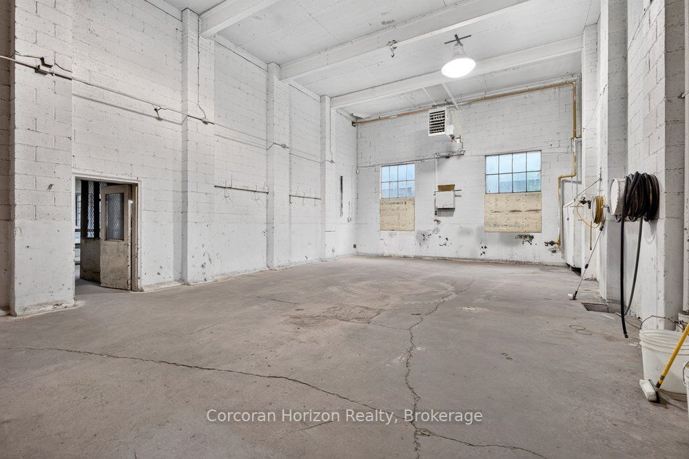 182 Chatham Street Property Photo 12