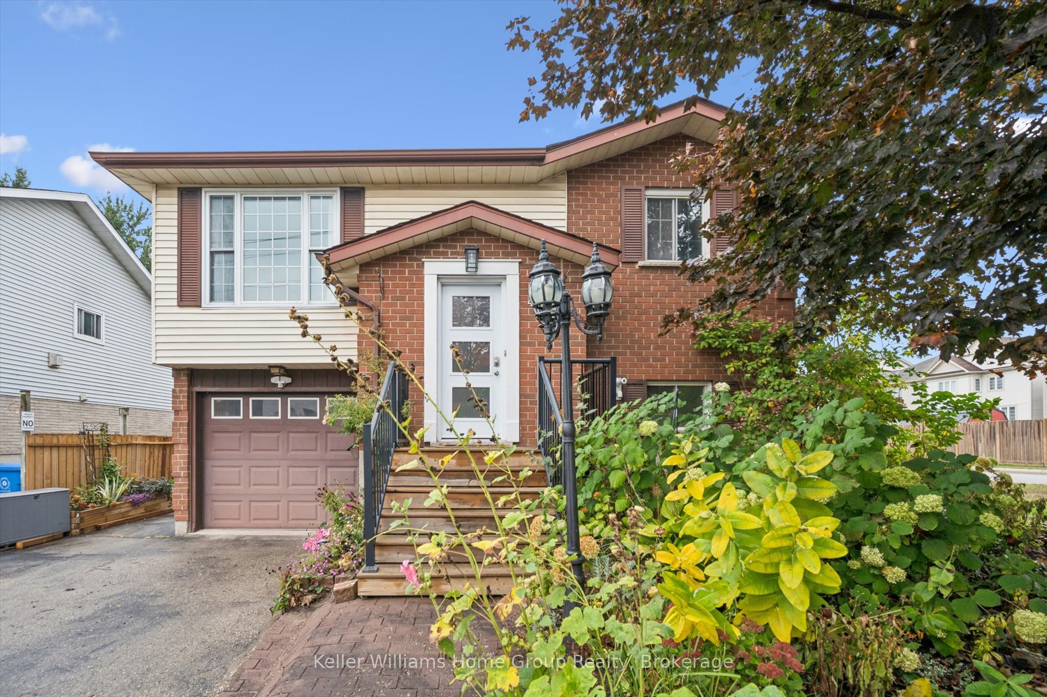 497 Forfar Street E Property Photo 1