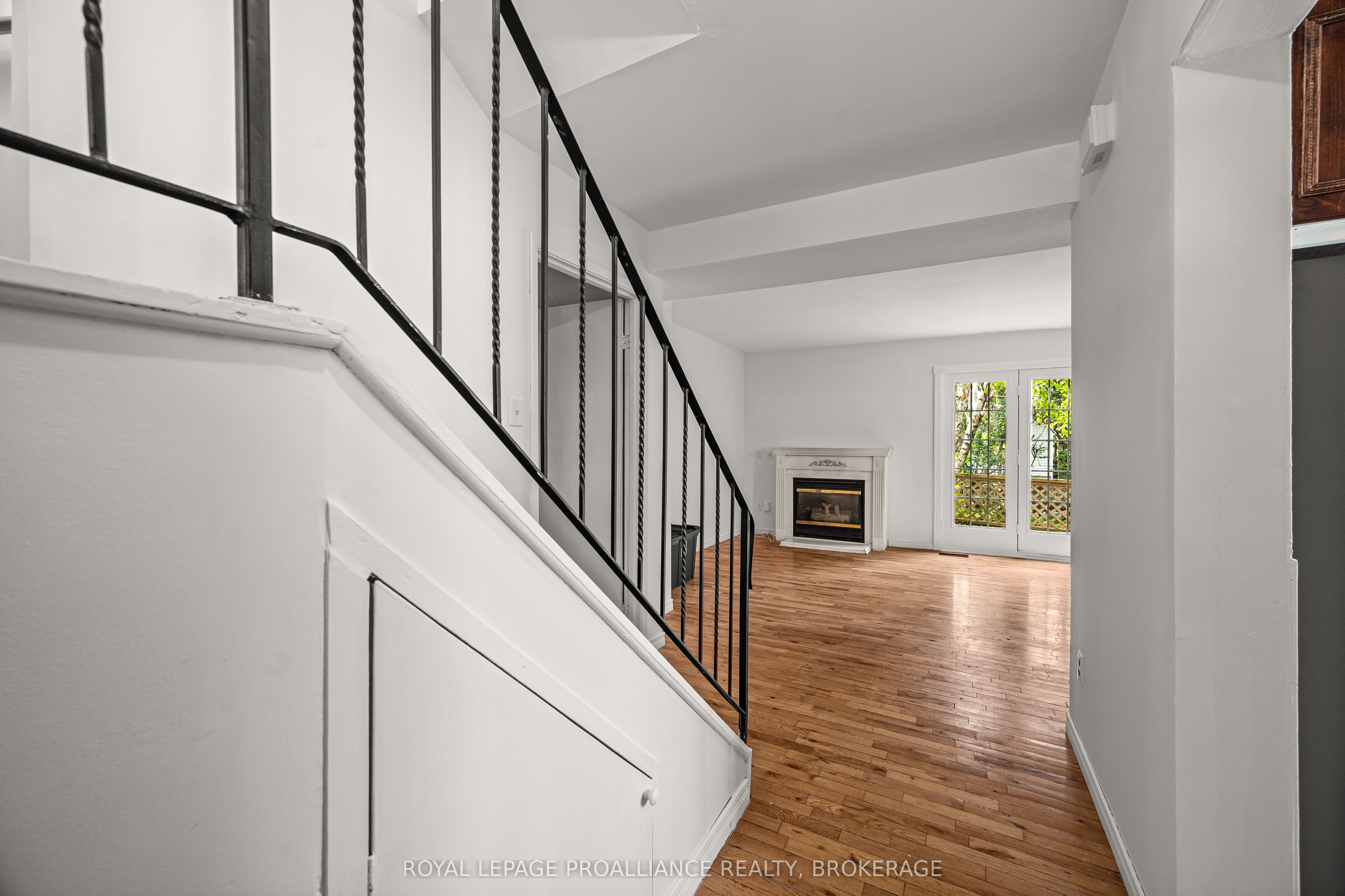 42 Wycliffe Crescent Property Photo 4