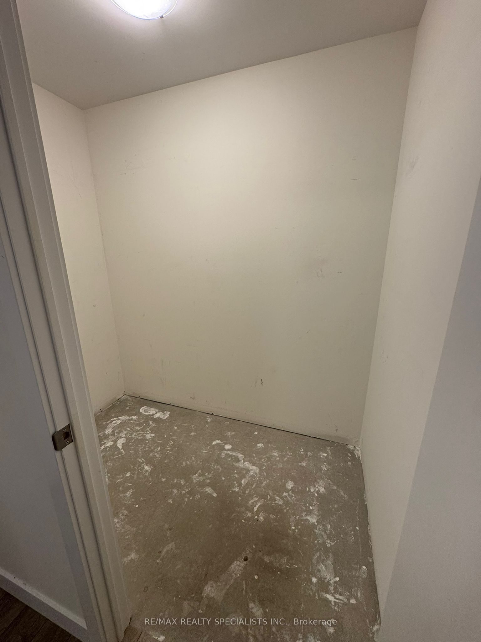 100 Garment Street N 1410 Property Photo 15