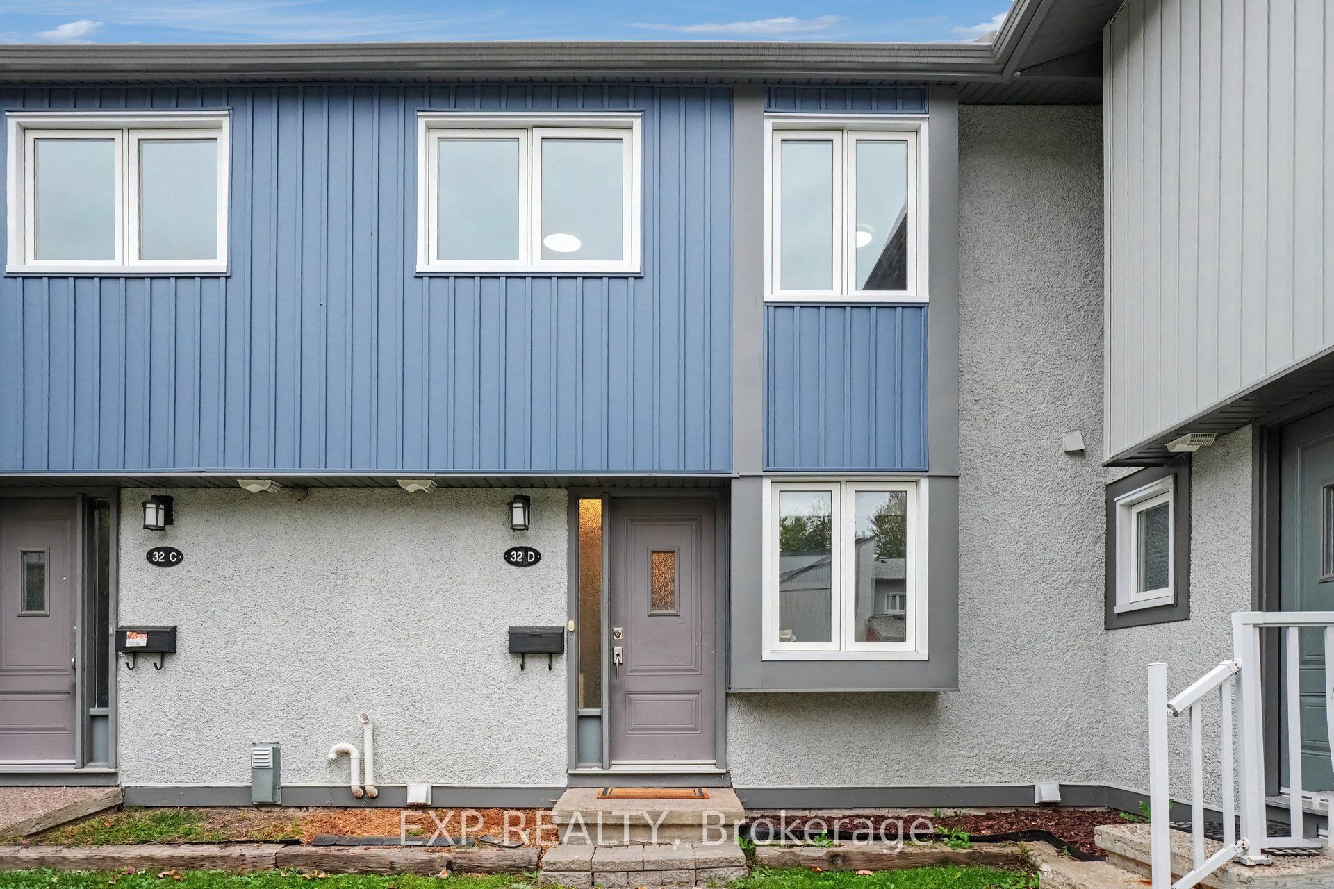 32 Benlea Drive D Property Photo 3