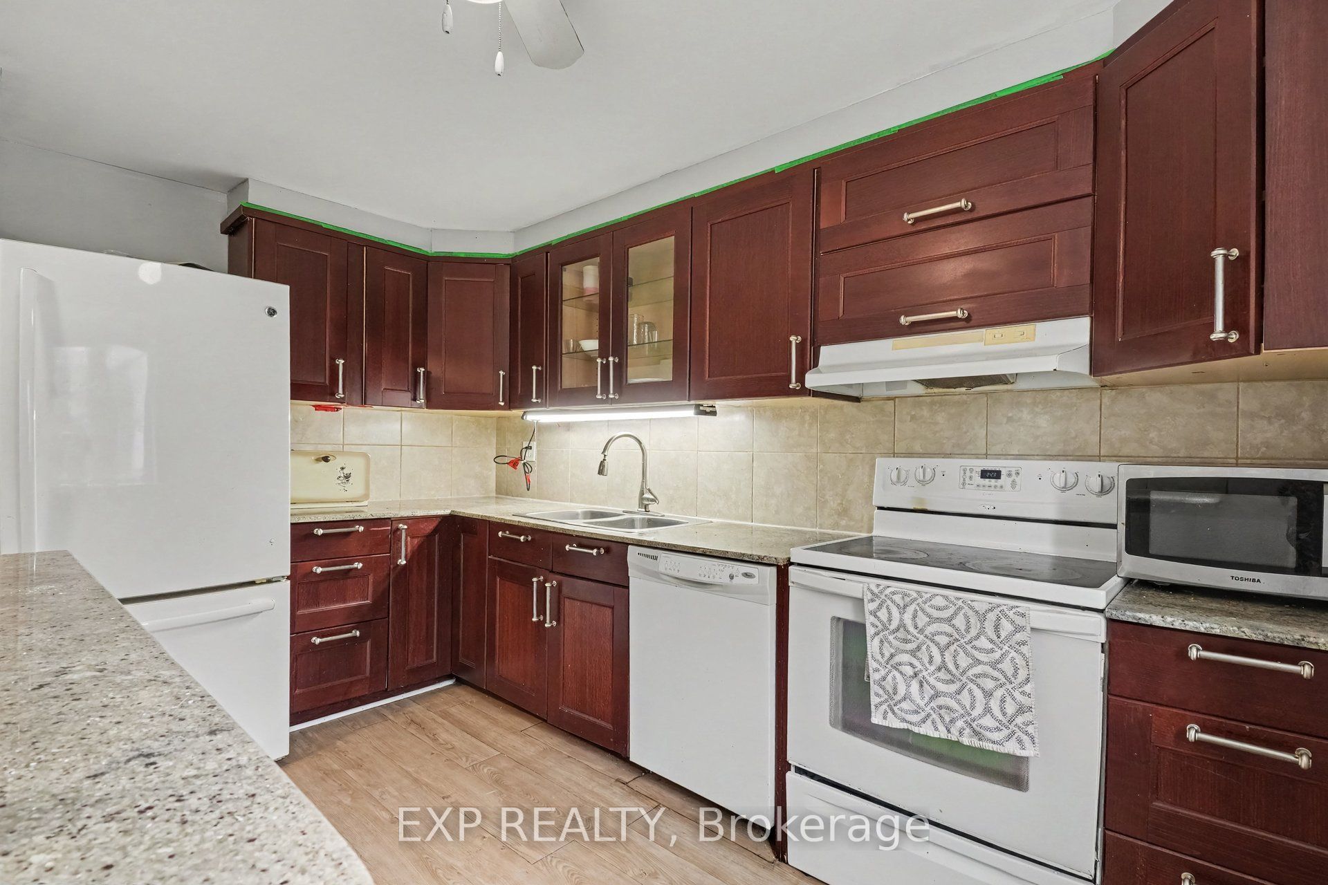32 Benlea Drive D Property Photo 15