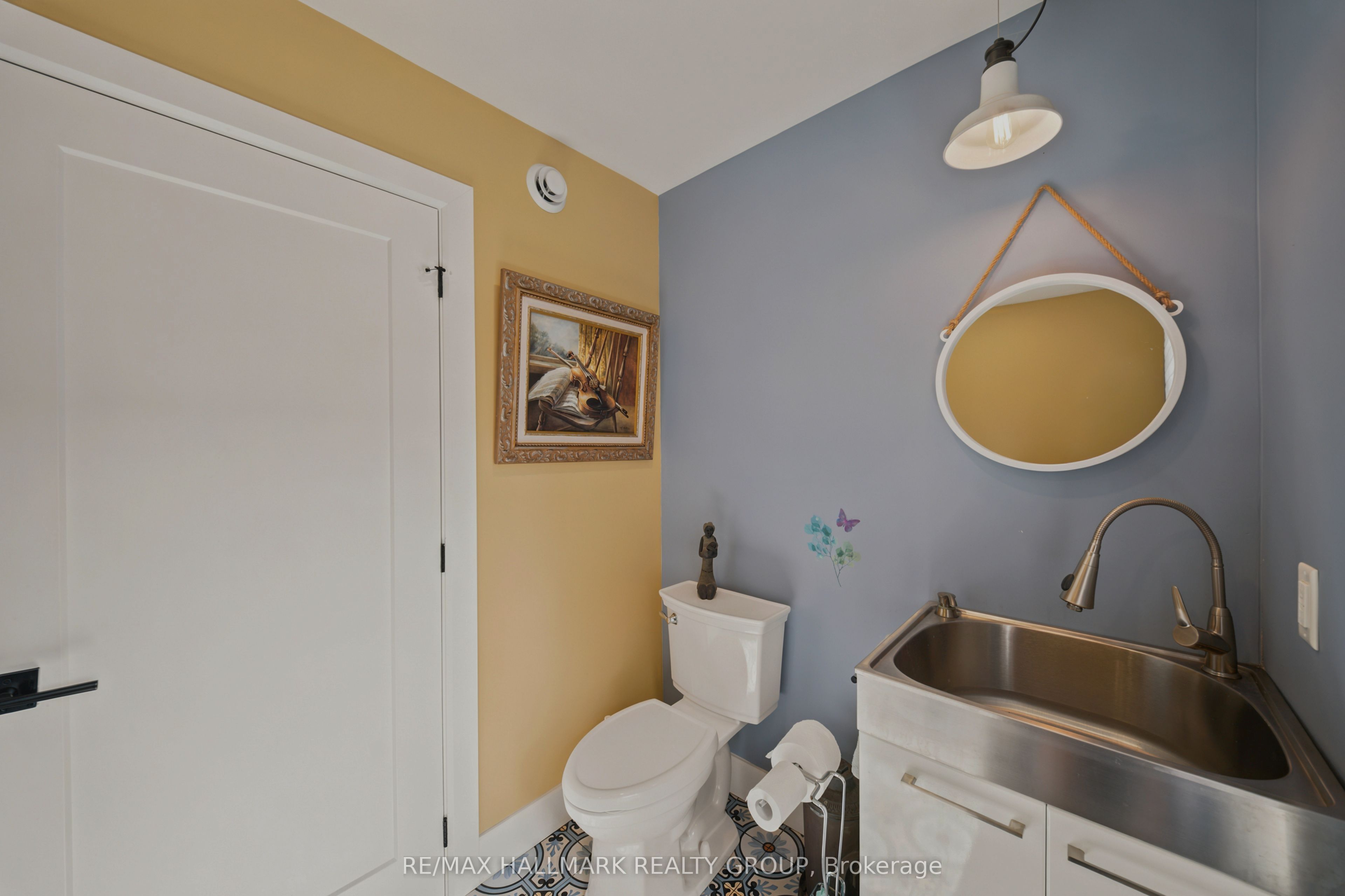 3515 Front Road E Property Photo 13