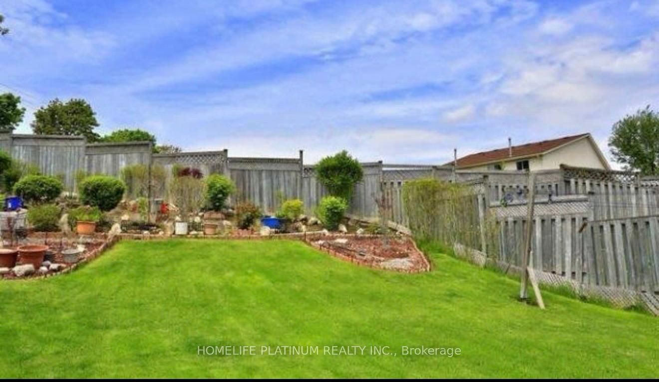 22 Calais Place Property Photo 25
