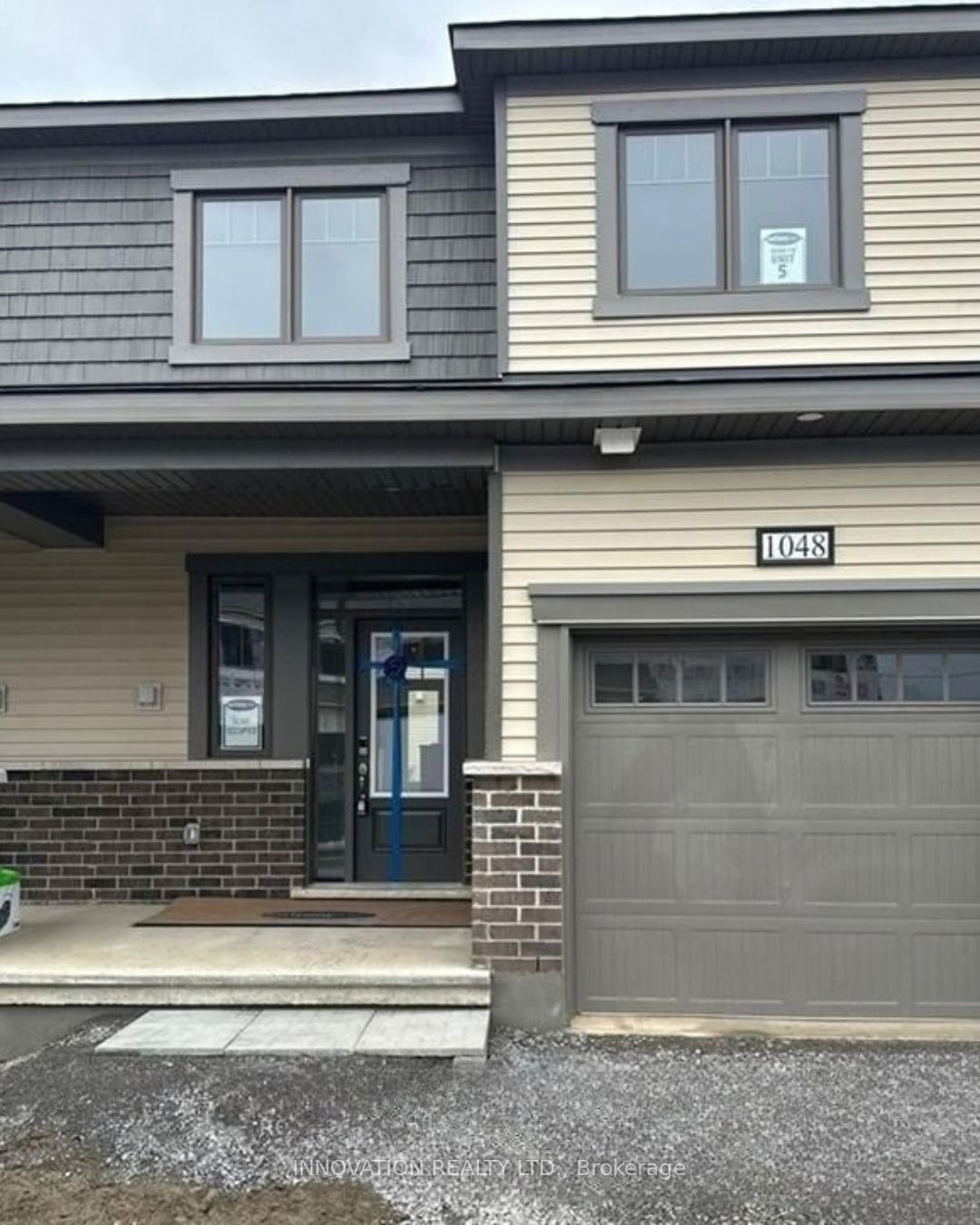 1048 Curraglass Walk Property Photo 1