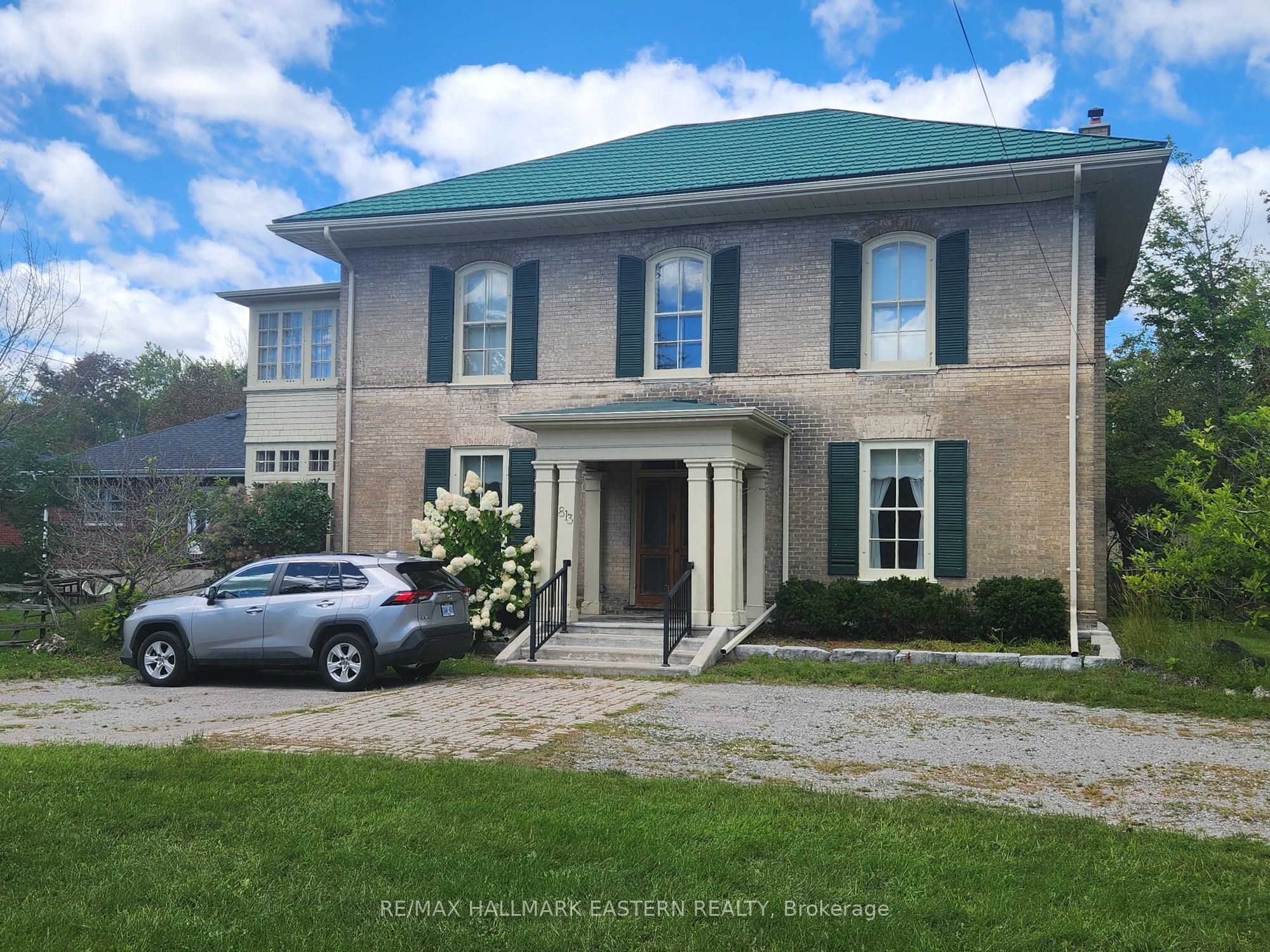 813 Water Street Property Photo 1