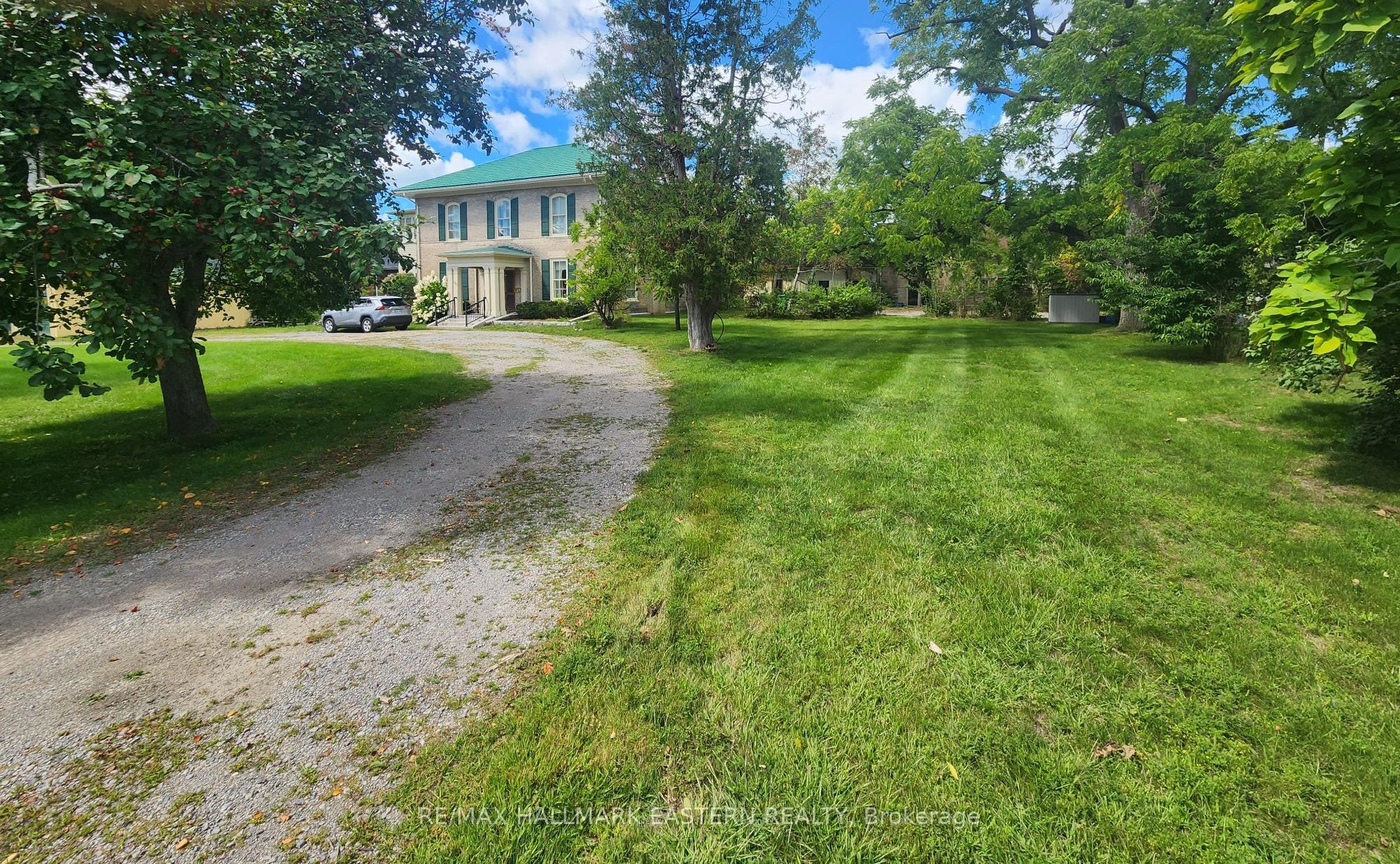 813 Water Street Property Photo 2