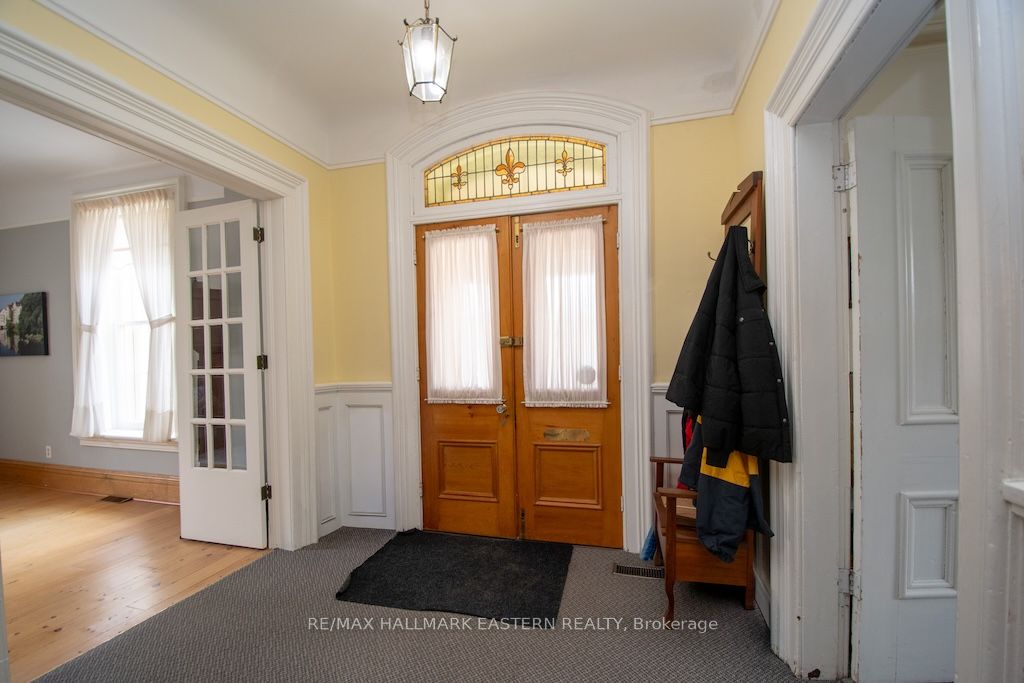 813 Water Street Property Photo 7