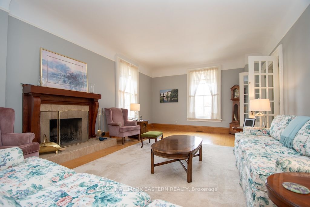 813 Water Street Property Photo 11