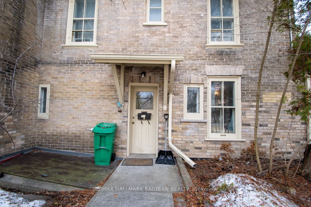 813 Water Street Property Photo 35