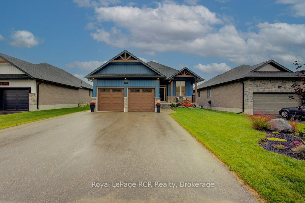 137 Walsh Street Property Photo 2