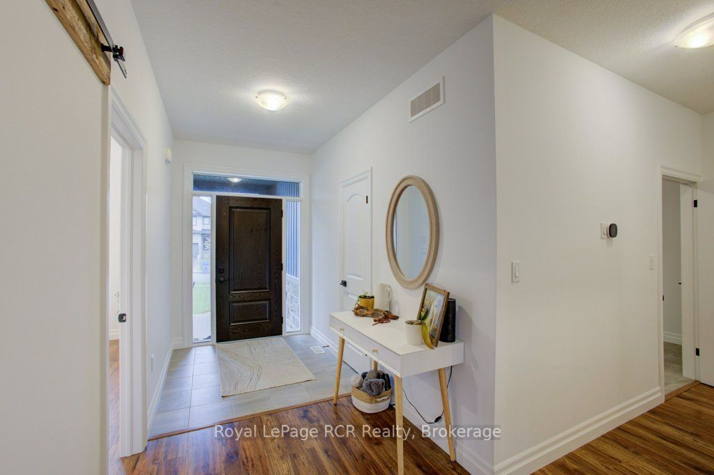 137 Walsh Street Property Photo 5