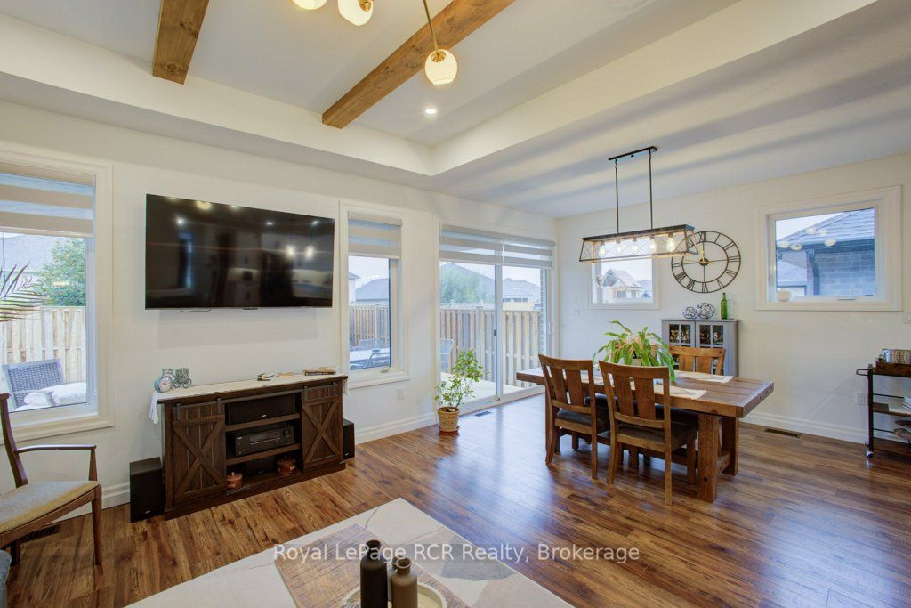 137 Walsh Street Property Photo 12