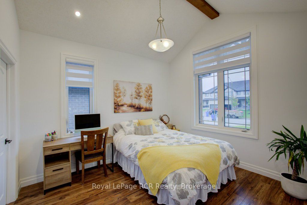 137 Walsh Street Property Photo 14