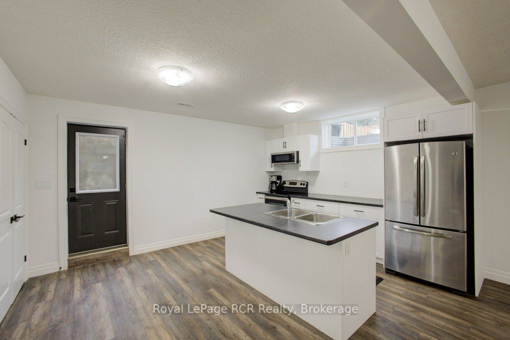 137 Walsh Street Property Photo 27