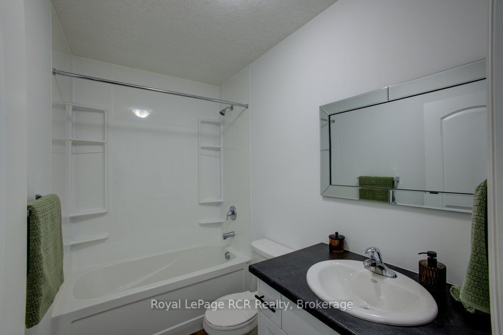 137 Walsh Street Property Photo 30