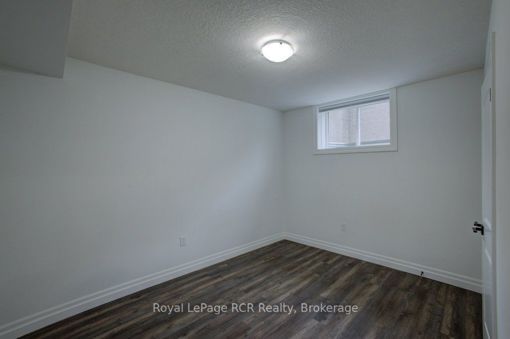 137 Walsh Street Property Photo 31