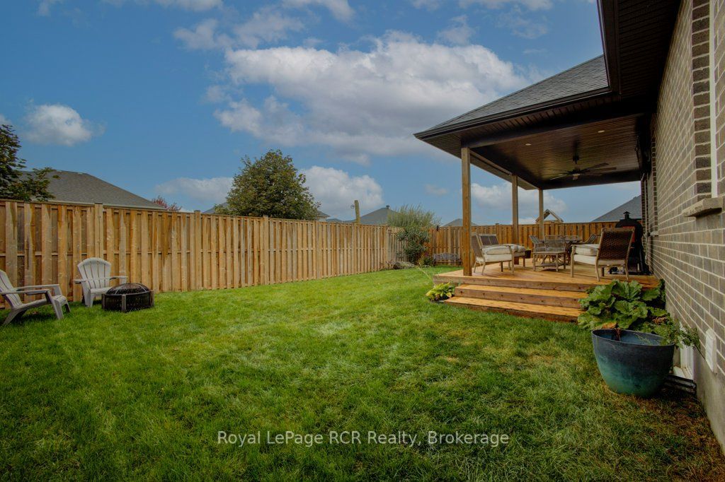 137 Walsh Street Property Photo 34